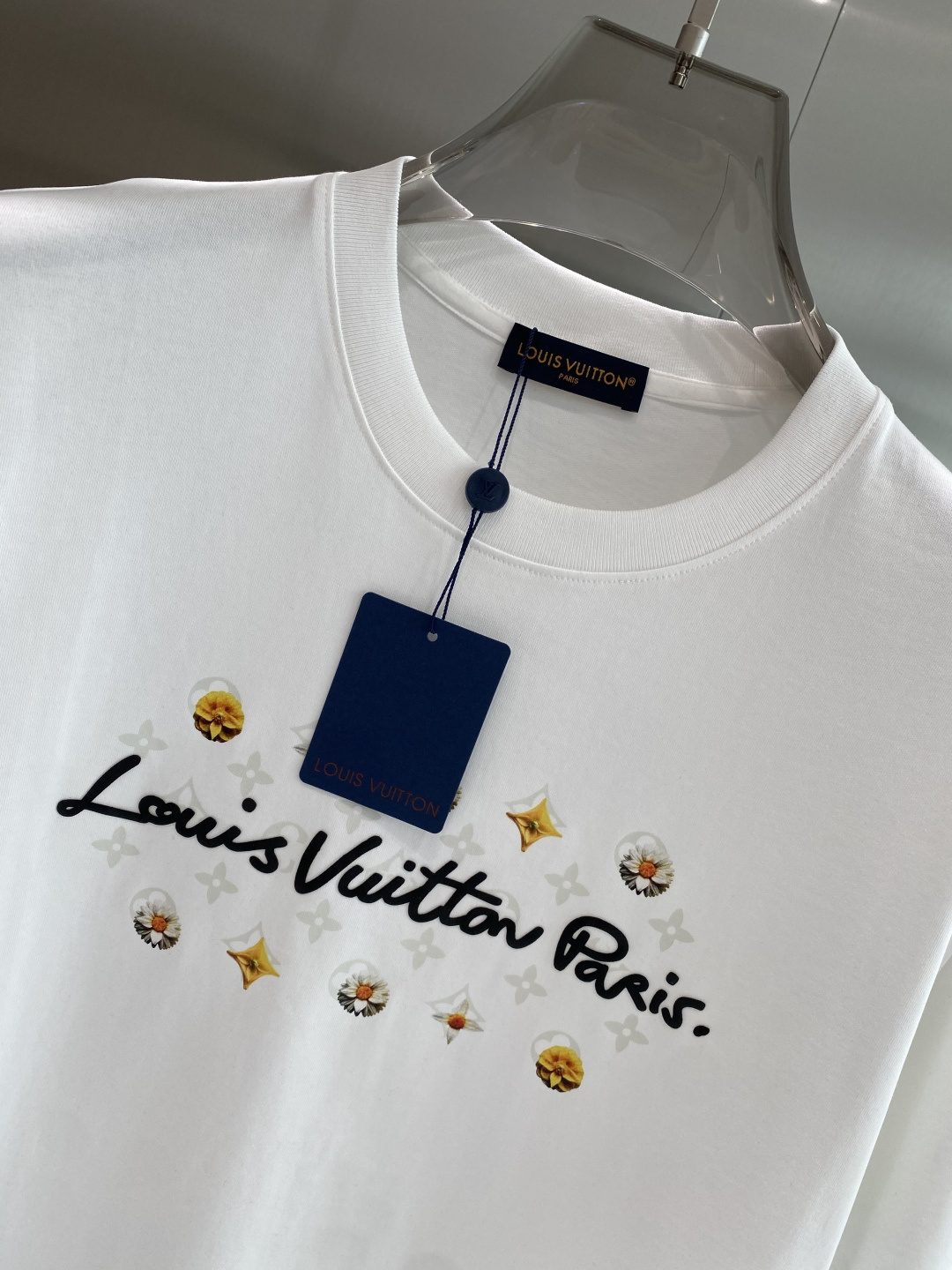 《𝙉𝙚𝙬🖤❤️驴家》2026新款首发专柜最新款短袖圆领T恤 高端订制 设计前卫时尚！品牌logo工艺设计