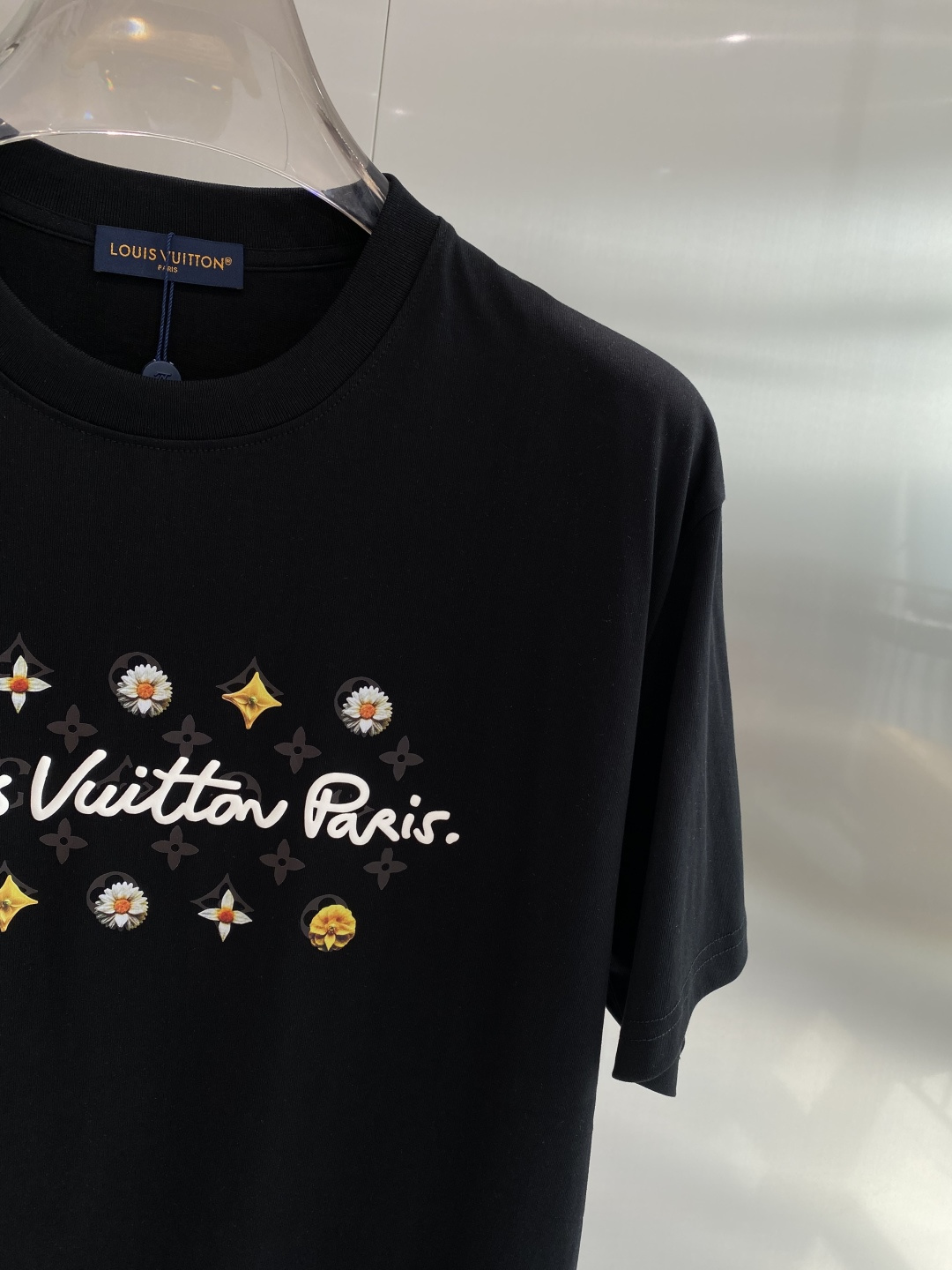 《𝙉𝙚𝙬🖤❤️驴家》2026新款首发专柜最新款短袖圆领T恤 高端订制 设计前卫时尚！品牌logo工艺设计