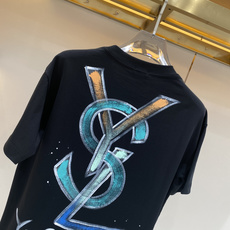 《𝙉𝙚𝙬🖤❤️圣罗家》 2026新款首发专柜最新款短袖圆领T恤 高端订制 设计前卫时尚!手绘品牌logo工艺设计 高端定 《𝙉𝙚𝙬🖤❤️圣罗家》 2026新款首发专柜最新款短袖圆领T恤 高端订制 设计前卫时尚!手绘品牌logo工艺设计 高端定