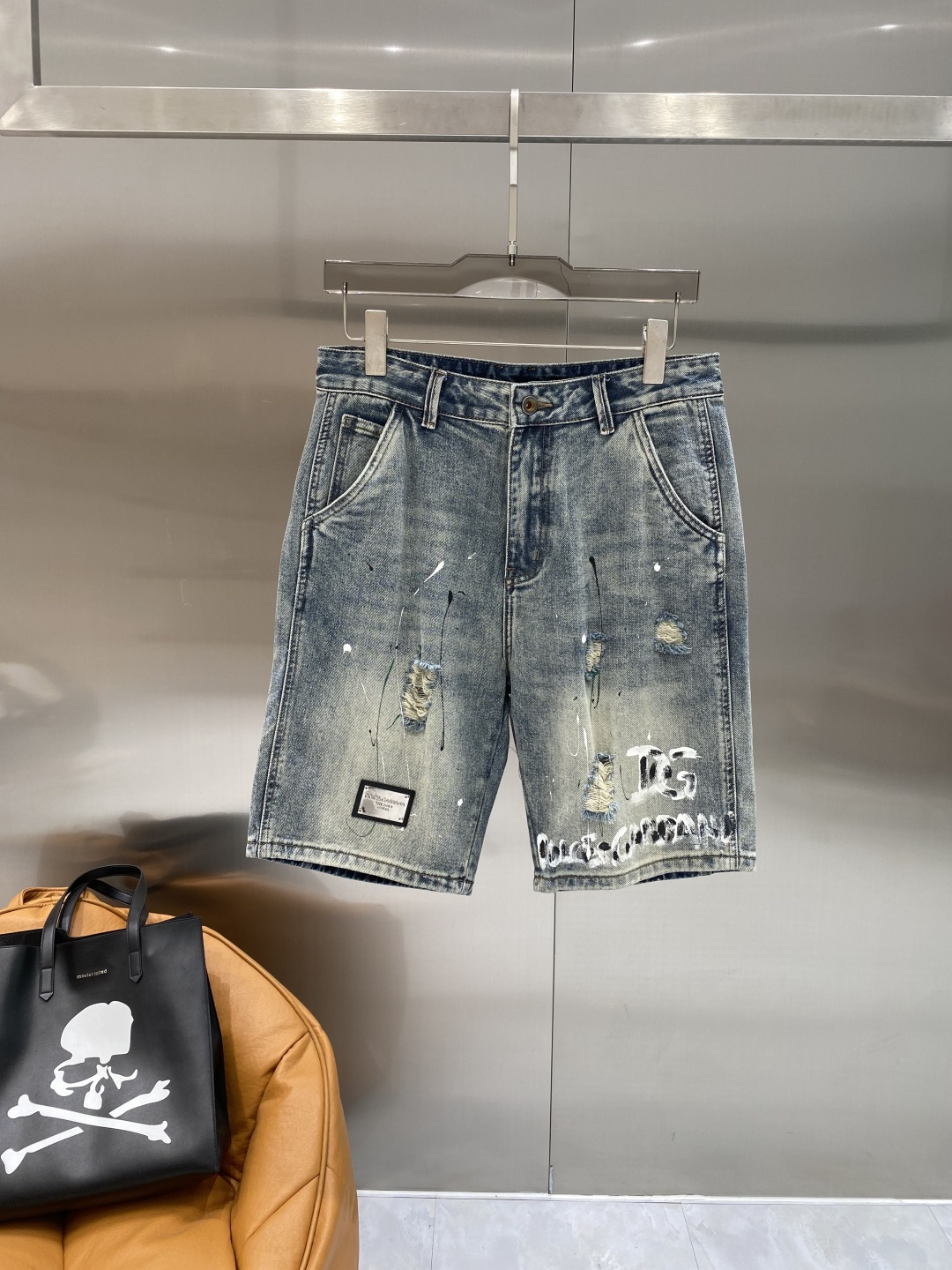 NO:867221,'DG Home' 2026 denim shorts, denim with classic patterns, retro and fashionable, metal buttons and pocket design, full of details. Great fit, not tight or loose, 29-36 next day,,gucci,shorts,19860909《DG家》 2026 牛仔短裤, 牛仔搭配经典图案,复古又时髦,金属纽扣和口袋设计,细节感满满.版型很赞,不紧绷也不松垮,29-36隔天,,gucci,shorts,,Men's clothing