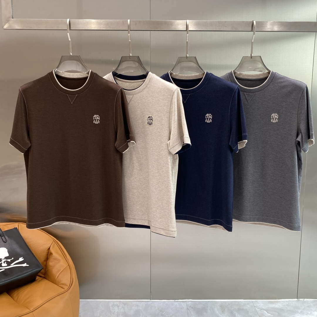 NO:842162,'Blujia' 2026 new launch counter latest short-sleeved round neck T-shirt, high-end custom design, avant-garde and fashionable!  Logo craft design, high-end customized fabrics. Soft to the touch. Comfortable to wear. Exquisite counter-level stitching. Fine workmanship. The upper body effect is incomparably handsome!  A must-have item for a stylish man!  Size M-3XL next day, T-shirt, tees, t-shirt,19860909《布鲁家》 2026新款首发专柜最新款短袖圆领T恤 高端订制 设计前卫时尚！logo工艺设计 高端定制面料.手感柔软.穿着舒适.专柜级别精致车线.做工精细.上身效果无敌帅气！型男必备单品！码数M-3XL 隔天,,T-shirt,tees，t-shirt,,Men's clothing