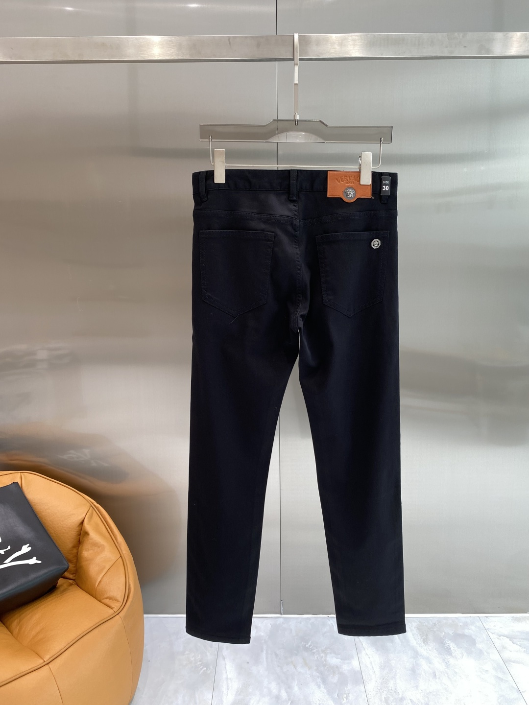 NO:842185,'Fan Family' 2026 spring heavy-duty washed casual jeans, imported original washed stretch fabric, comfortable and elastic, unique design, super correct fit, comfortable and breathable, extremely high grade, counter quality, handsome upper body, size 29-36, next day,,jeans,19860909《范家》 2026春款重工水洗休闲牛仔裤,进口原版水洗弹力面料,舒适有弹性,独特设计,版型超正,舒适透气,档次极高,专柜品质,上身帅气十足,码数29-36隔天,,jeans,,Men's clothing