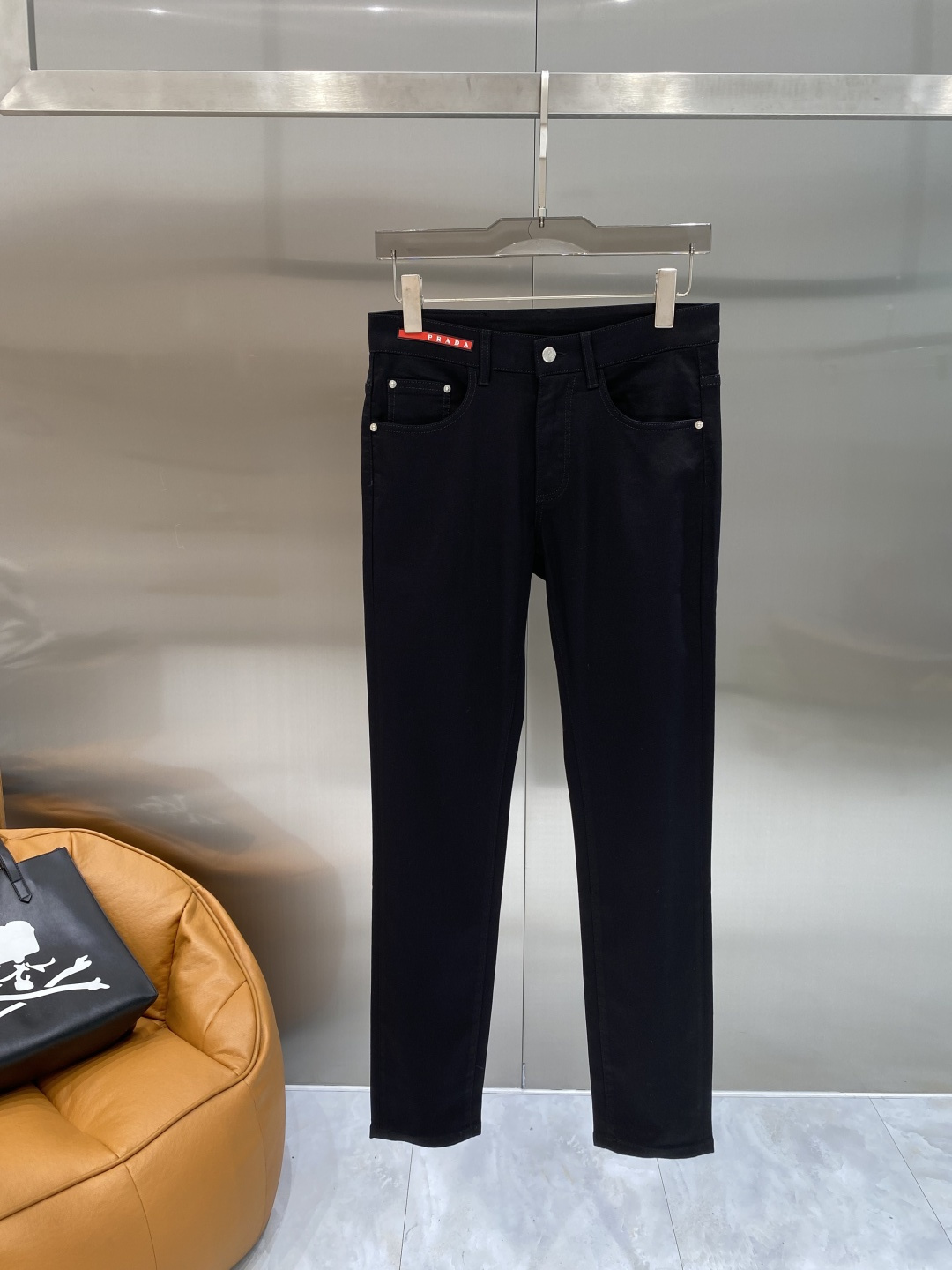 NO:932638,'Pujia' 2026 spring heavy-duty washed casual jeans, imported original washed stretch fabric, comfortable and elastic, unique design, super correct fit, comfortable and breathable, extremely high grade, counter quality, handsome upper body, size 29-36, next day,, prada, jeans,19860909《普家》 2026春款重工水洗休闲牛仔裤,进口原版水洗弹力面料,舒适有弹性,独特设计,版型超正,舒适透气,档次极高,专柜品质,上身帅气十足,码数29-36隔天,,prada,jeans,,Men's clothing