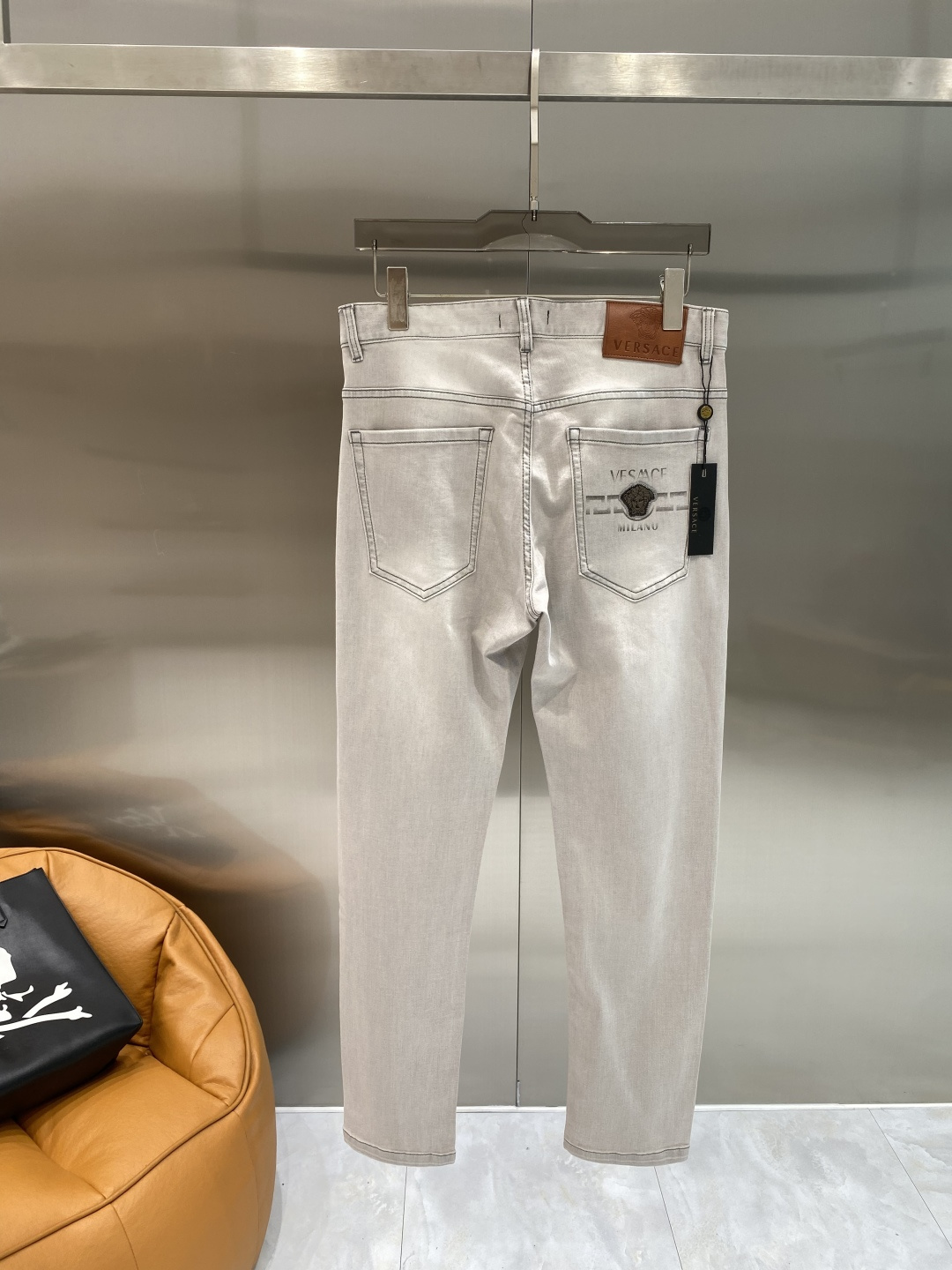 NO:872862,'Fan Family' 2026 spring heavy-duty washed casual jeans, imported original washed stretch fabric, comfortable and elastic, unique design, super correct fit, comfortable and breathable, extremely high grade, counter quality, handsome upper body, size 29-38, next day,,jeans,19860909《范家》 2026春款重工水洗休闲牛仔裤,进口原版水洗弹力面料,舒适有弹性,独特设计,版型超正,舒适透气,档次极高,专柜品质,上身帅气十足,码数29-38隔天,,jeans,,Men's clothing