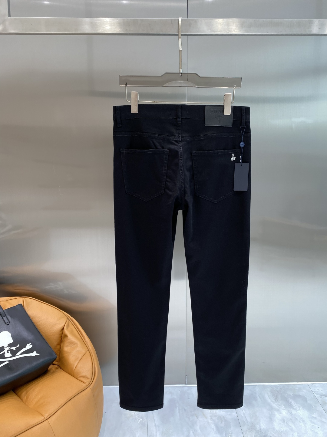 NO:872963,'Pujia' 2026 heavy-duty washed casual jeans, imported original washed stretch fabric, comfortable and elastic, unique design, super correct fit, comfortable and breathable, extremely high grade, counter quality, handsome upper body, size 29-38, next day, prada, jeans,19860909《普家》 2026重工水洗休闲牛仔裤,进口原版水洗弹力面料,舒适有弹性,独特设计,版型超正,舒适透气,档次极高,专柜品质,上身帅气十足,码数29-38隔天,,prada,jeans,,Men's clothing