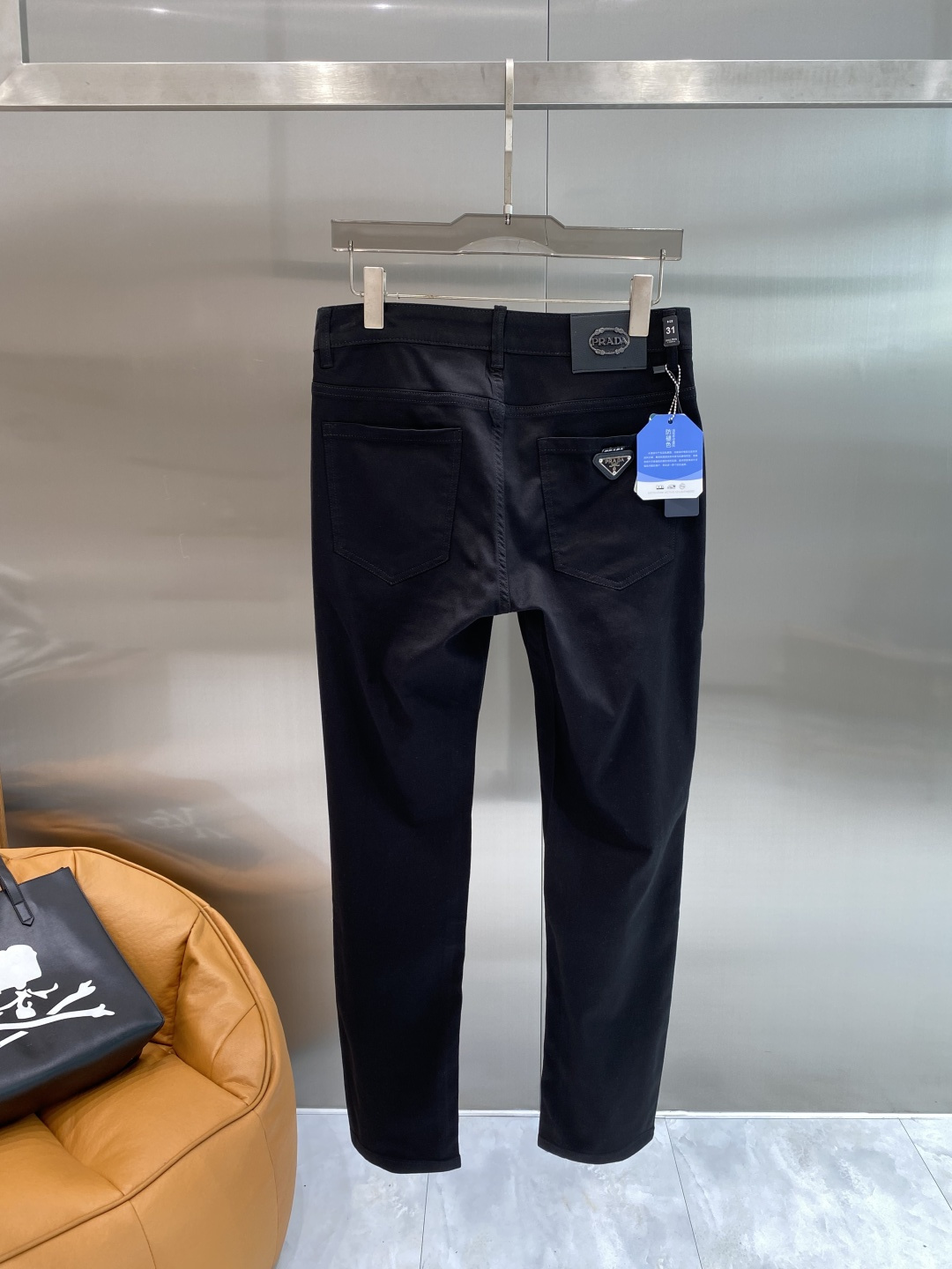 NO:873022,'Pujia' 2026 heavy-duty washed casual jeans, imported original washed stretch fabric, comfortable and elastic, unique design, super correct fit, comfortable and breathable, extremely high grade, counter quality, handsome upper body, size 29-38, next day, prada, jeans,19860909《普家》 2026重工水洗休闲牛仔裤,进口原版水洗弹力面料,舒适有弹性,独特设计,版型超正,舒适透气,档次极高,专柜品质,上身帅气十足,码数29-38隔天,,prada,jeans,,Men's clothing