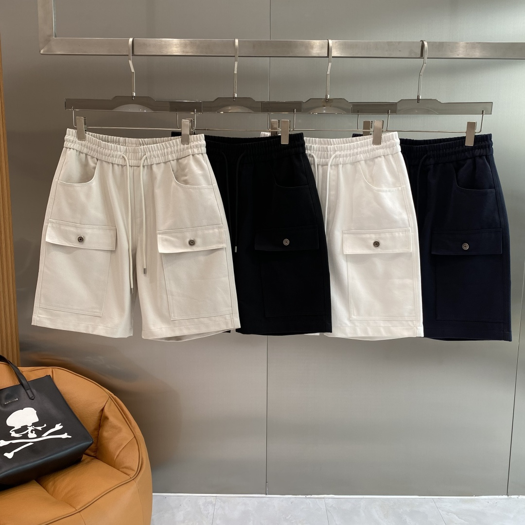 NO:872848,'Luo Family' 2026 spring and summer new workwear casual shorts!  On sale simultaneously on the official website. Customized brand classic LOGO, customized fabrics, excellent comfort, strong touch. Highly recognizable, perfect appearance and craftsmanship. Sizes M-3XL next day, loewe, shorts,19860909《罗家》 2026春夏新款工装休闲短裤！官网同步发售.定制品牌经典LOGO,定制面料,舒适度极好,手触感强烈.辨识度极高,完美品相工艺. 尺码M-3XL隔天,,loewe,shorts,,Men's clothing