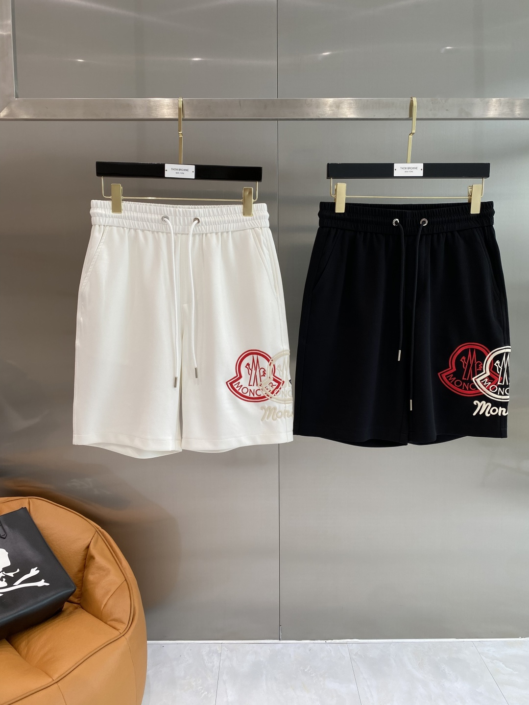 NO:872903,'Mengjia' 2026 spring and summer new casual shorts!  On sale simultaneously on the official website. Customized brand classic LOGO, customized fabrics, excellent comfort, strong touch. Highly identifiable, perfect appearance and craftsmanship. Sizes M-3XL next day, shorts,19860909《蒙家》 2026春夏新款休闲短裤！官网同步发售.定制品牌经典LOGO,定制面料,舒适度极好,手触感强烈.辨识度极高,完美品相工艺. 尺码M-3XL隔天,,shorts,,Men's clothing