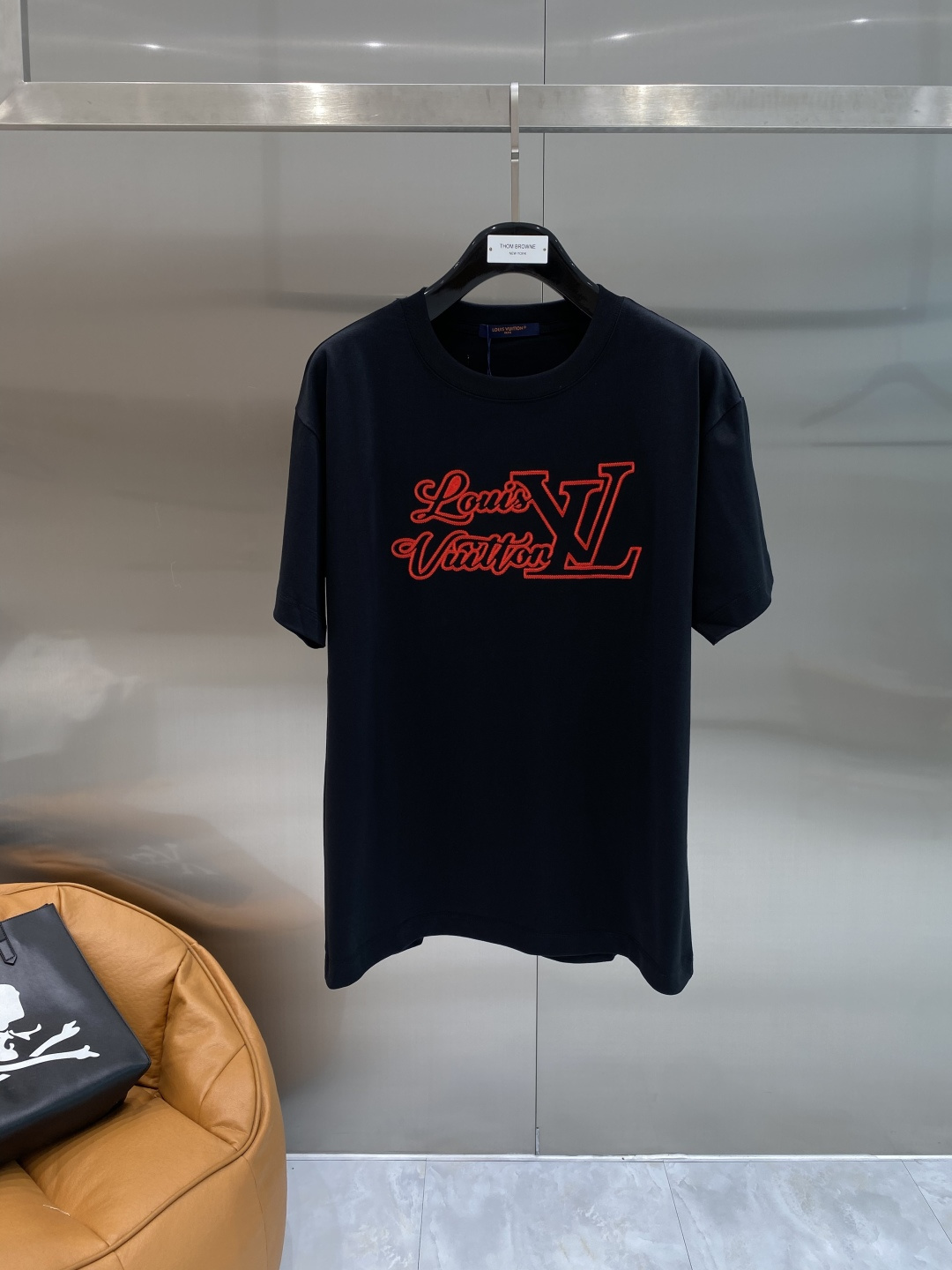 《𝙉𝙚𝙬🖤❤️驴家》2026新款首发专柜最新款短袖圆领T恤 高端订制 设计前卫时尚！刺绣品牌logo工艺