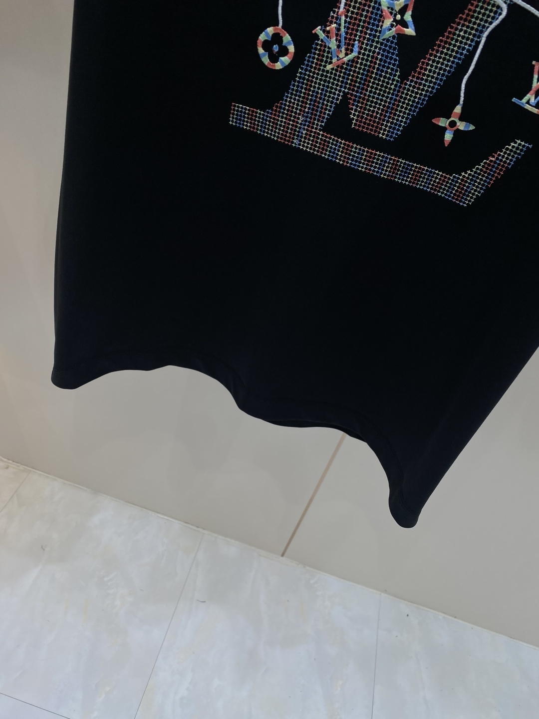 《𝙉𝙚𝙬🖤❤️驴家》2026新款首发专柜最新款短袖圆领T恤 高端订制 设计前卫时尚！刺绣品牌logo工艺