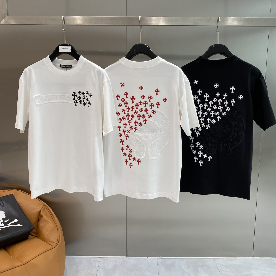 NO:915649,'Kejia' 2026 new launch counter latest short-sleeved round neck T-shirt, high-end custom design, avant-garde and fashionable!  Hand-painted brand logo process design, high-end customized fabrics. Soft to the touch. Comfortable to wear. Counter-level exquisite stitching. Fine workmanship. The upper body effect is incomparably handsome!  A must-have item for a stylish man!  Size S-XXL next day, T-shirt, tees, t-shirt,19860909《克家》 2026新款首发专柜最新款短袖圆领T恤 高端订制 设计前卫时尚！手绘品牌logo工艺设计 高端定制面料.手感柔软.穿着舒适.专柜级别精致车线.做工精细.上身效果无敌帅气！型男必备单品！码数S-XXL 隔天,,T-shirt,tees，t-shirt,,Men's clothing