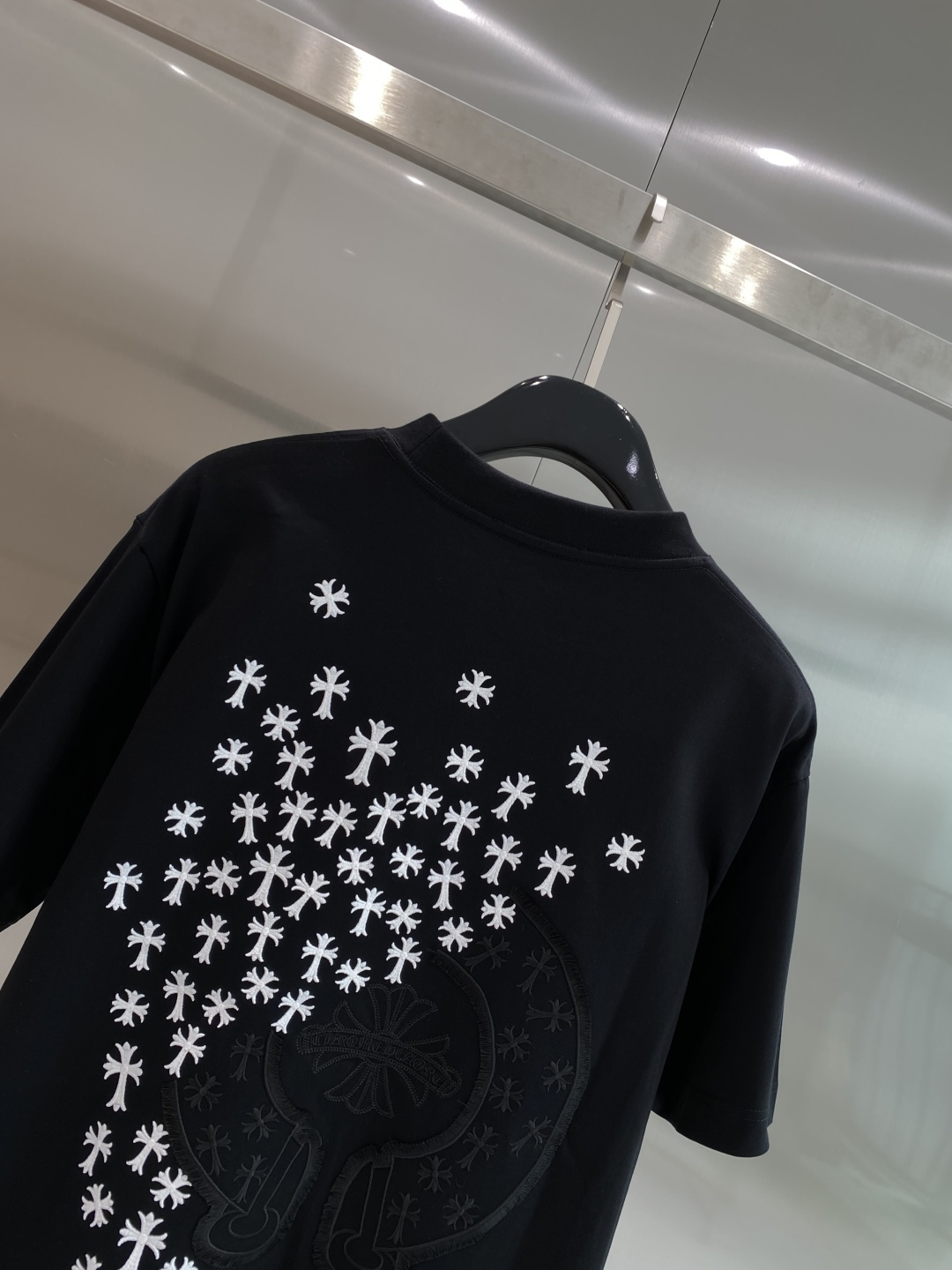 《𝙉𝙚𝙬🖤❤️克家》 2026新款首发专柜最新款短袖圆领T恤 高端订制 设计前卫时尚！手绘品牌logo工艺设计 高端定制