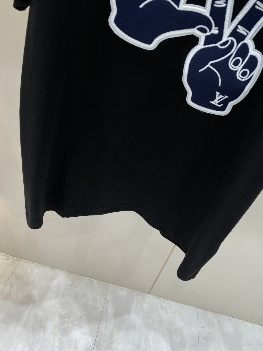 《𝙉𝙚𝙬🖤❤️驴家》2026新款首发专柜最新款短袖圆领T恤 高端订制 设计前卫时尚！品牌logo工艺设计