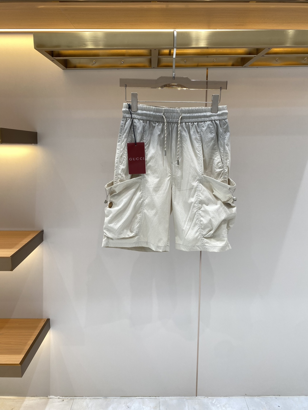 NO:949563,'Gujia' 2026 spring and summer new casual shorts!  On sale simultaneously on the official website. Customized brand classic LOGO, customized fabrics, excellent comfort, strong touch. Highly recognizable, perfect appearance and craftsmanship. Sizes M-4XL,, gucci, shorts,19860909《古家》 2026春夏新款休闲短裤！官网同步发售.定制品牌经典LOGO,定制面料,舒适度极好,手触感强烈.辨识度极高,完美品相工艺. 尺码M-4XL,,gucci,shorts,,Men's clothing