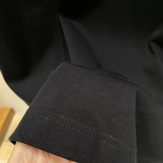 《𝙉𝙚𝙬🖤❤️普家》 2026新款首发专柜最新款短袖圆领T恤 高端订制 设计前卫时尚!手绘品牌logo工艺设计 高端定制 《𝙉𝙚𝙬🖤❤️普家》 2026新款首发专柜最新款短袖圆领T恤 高端订制 设计前卫时尚!手绘品牌logo工艺设计 高端定制