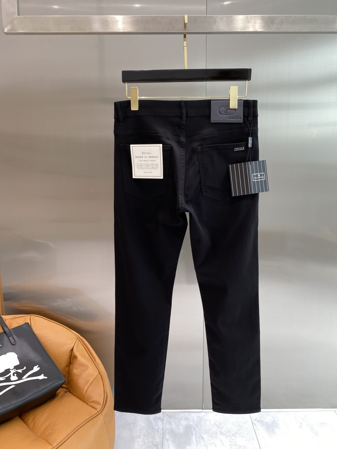 NO:953160,'Zegna' 2026 heavy-duty washed casual jeans, imported original washed stretch fabric, comfortable and elastic, unique design, super correct fit, comfortable and breathable, extremely high grade, counter quality, handsome upper body, size 29-36, next day,,zegna,jeans,19860909《杰尼家》 2026重工水洗休闲牛仔裤,进口原版水洗弹力面料,舒适有弹性,独特设计,版型超正,舒适透气,档次极高,专柜品质,上身帅气十足,码数29-36隔天,,zegna,jeans,,Men's clothing