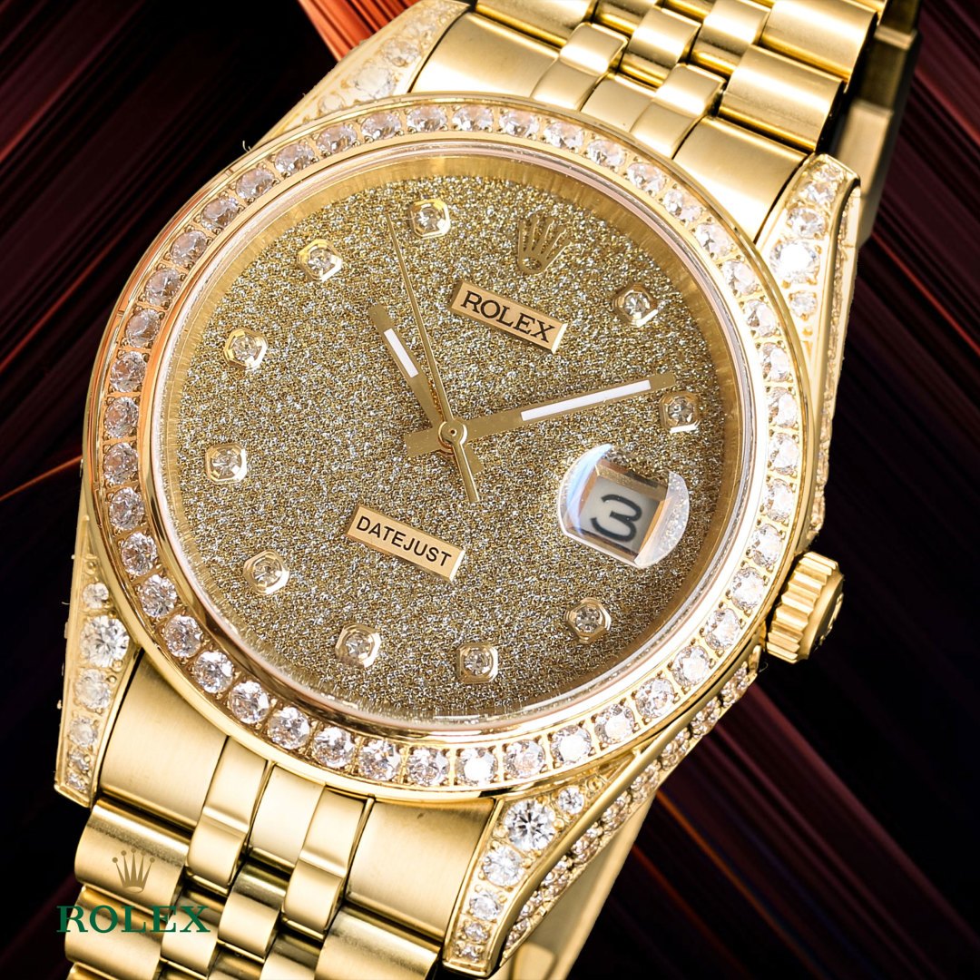 NO:820062,Unified, the highest version of high-definition real shot, full diamond version of the log!  !  41mm diameter!  Suitable for both men and women to wear!  Using imported Citizen fully automatic mechanical movement!  Rolex luxury 18k nanotechnology!  Be sure that the inlaying process is not the ordinary diamond setting process on the market!  !  (If diamonds fall out due to non-human factors within 5 years, they will be replenished free of charge), which makes the sparkling effect under the light even better!  Best for gift giving!  Brand new with 5 sets of full diamond steel belts!  41mm original size, (purely imported movement! Non-artificial 5-year warranty), sapphire scratch-resistant glass mirror, 18k vacuum plating that will never fade, the best luxury recommendation for gift giving!  !  ,,rolex19860909统一 最高版本高清实拍 日志满钻款！！41mm直径！男女均适合佩戴！采用进口西铁城全自动机械机芯！劳力士奢华18k纳米技术！认准镶嵌工艺非市面上贴钻普通工艺！！（非人为因素5年内掉钻免费补钻）使的灯光下闪耀效果更佳！送礼最佳！全新搭配5组满钻钢带！41mm原装尺寸,（纯进口机芯！非人为质保5年）,蓝宝石防刮花玻璃镜面,18k真空电镀永不掉色,送礼最佳奢华推荐！！,,rolex,Watch