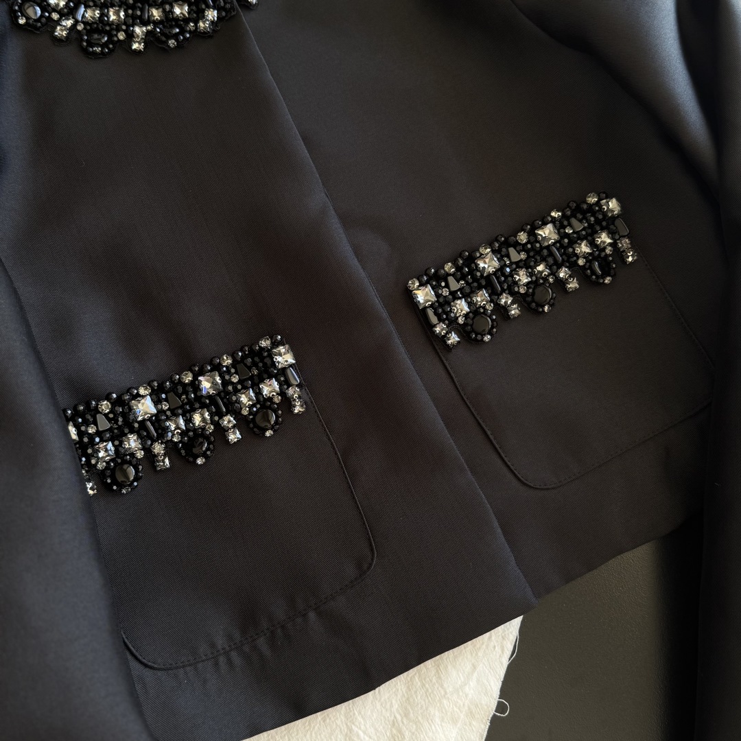 Elegant Black Beaded Round Neck Short Jacket - Autumn Chic 8 cmp i1755456410832 1224 0 6