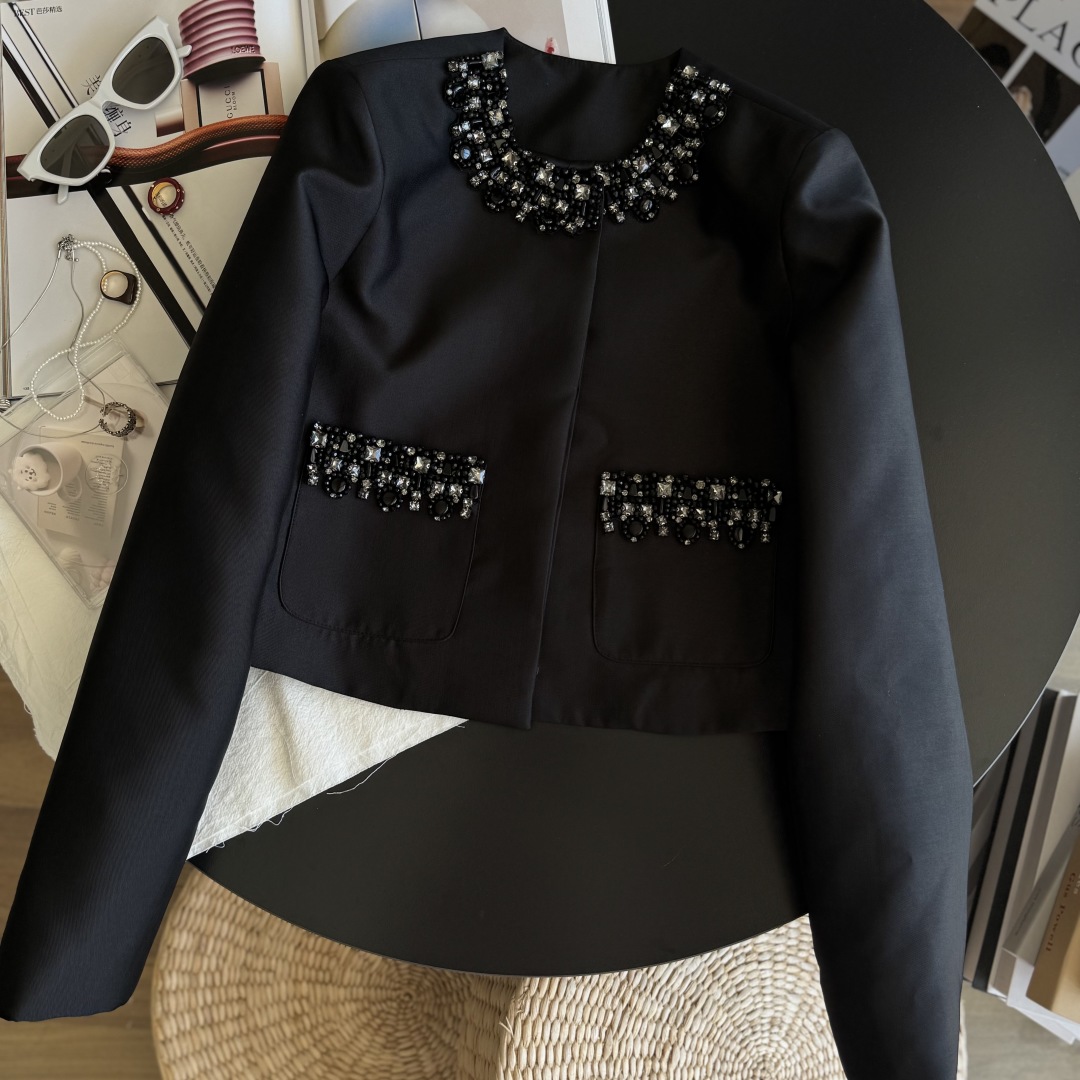 Elegant Black Beaded Round Neck Short Jacket - Autumn Chic 2 cmp i1755456415148 801 0 0