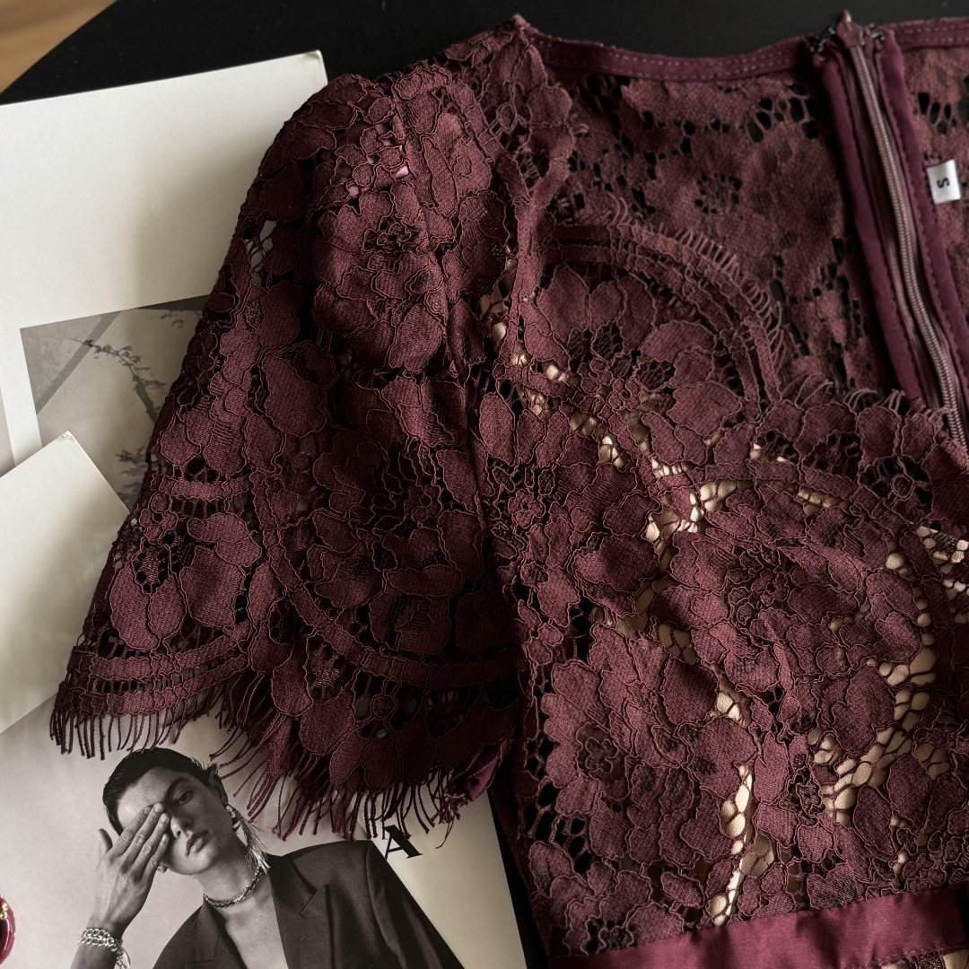 Elegant Burgundy Lace Dress - V-Neck, Floral Hollow-Out Design for Women 5 cmp i1755527227043 7626 0 3