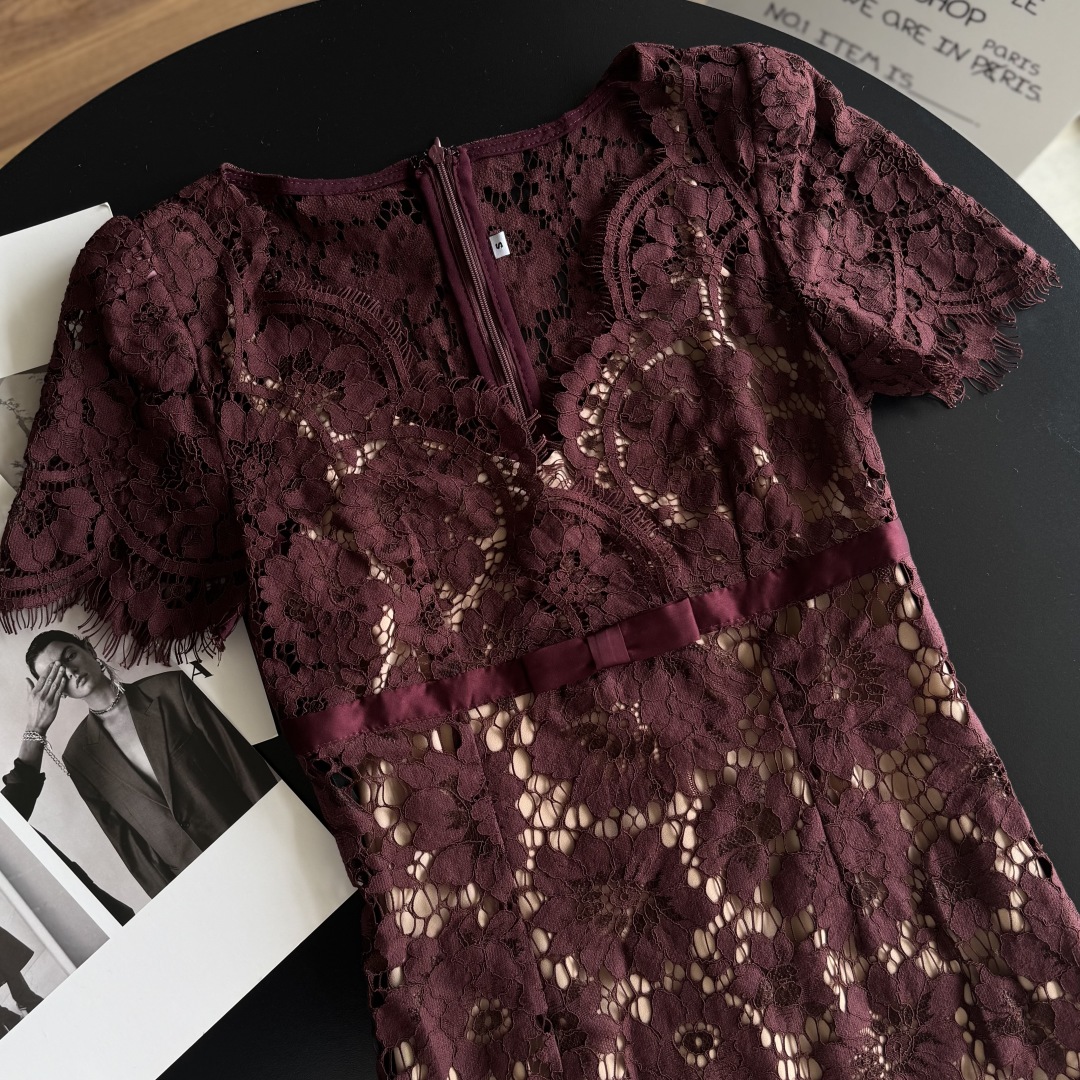 Elegant Burgundy Lace Dress - V-Neck, Floral Hollow-Out Design for Women 4 cmp i1755527232107 9993 0 2