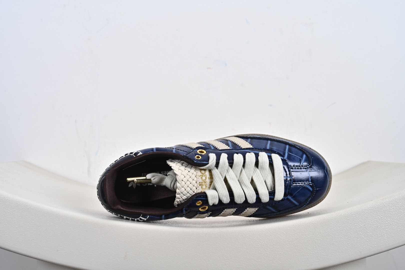 WALES BONNER x adidas originals Samba ”WonderWhite Night Brown' 舒适百搭 防滑耐磨 低帮 板鞋 男女同款 棕白 JH9826-莆田鞋,莆田鞋货源,高仿鞋,高仿鞋货源,安福档口,莆田高仿鞋,莆田鞋批发,高仿鞋批发,莆田高仿运动鞋,高仿运动鞋,莆田运动鞋 WALES BONNER x adidas originals Samba ”WonderWhite Night Brown' 舒适百搭 防滑耐磨 低帮 板鞋 男女同款 棕白 JH9826