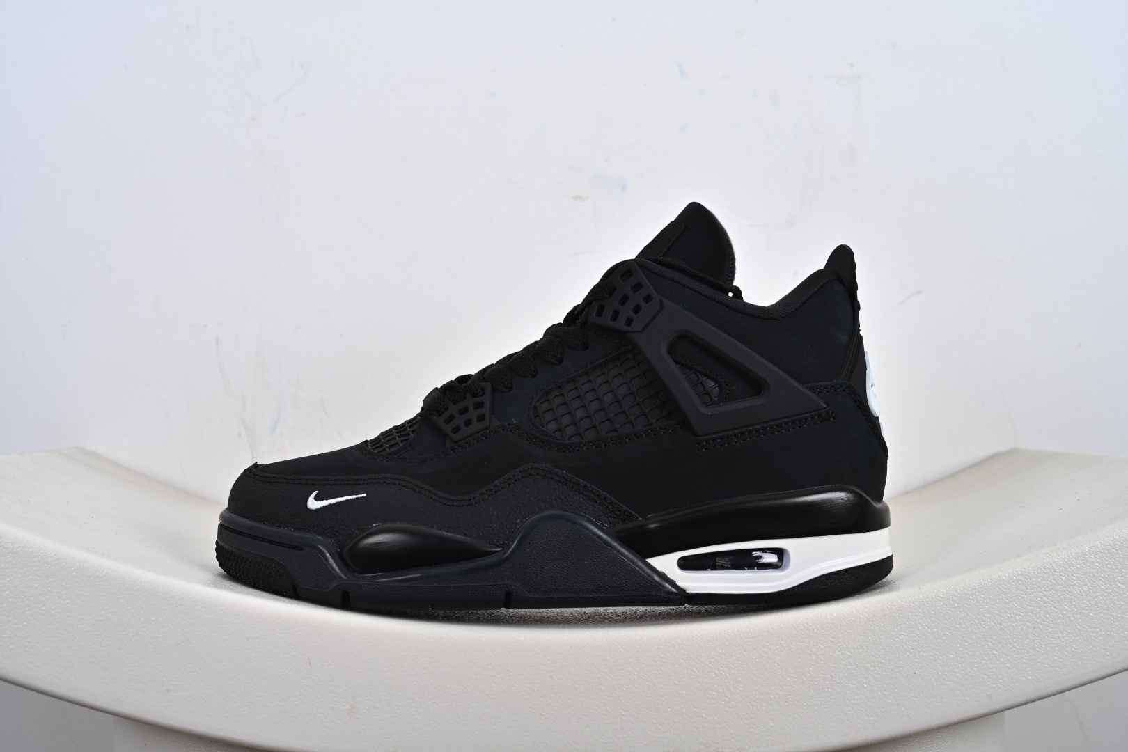 Nigel Sylvester x Air Jordan AJ4 Retro 联名黑魂 HF4340-001