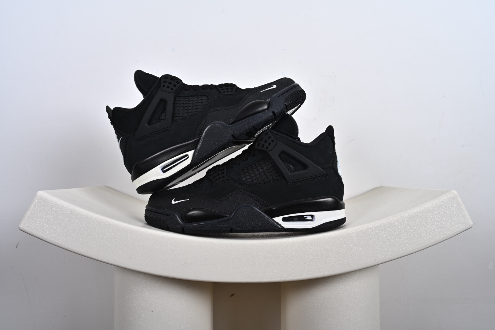 Nigel Sylvester x Air Jordan AJ4 Retro 联名黑魂 HF4340-001