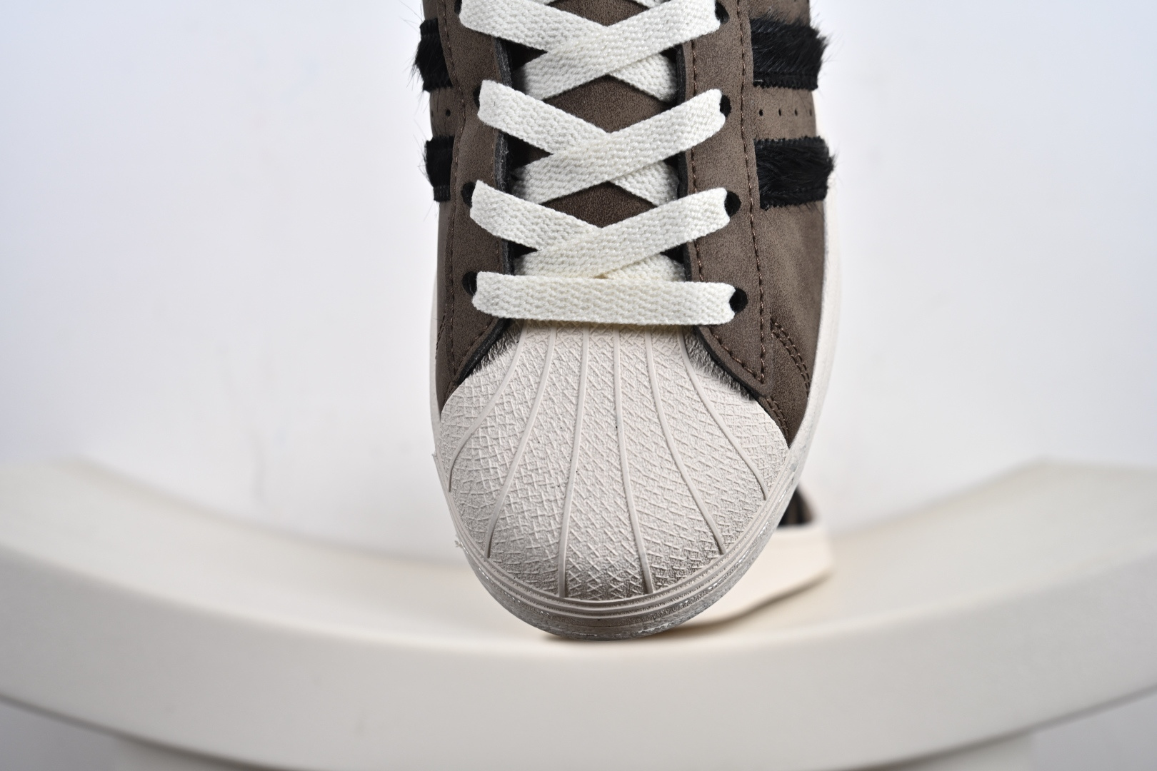 AD Originals Superstar 经典复古贝壳头板鞋 JI0319