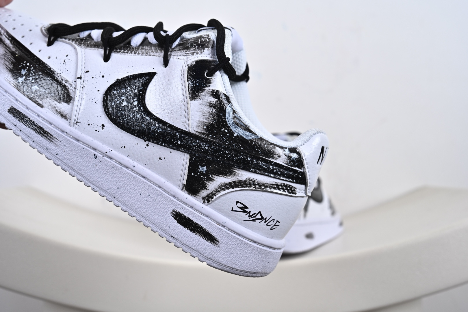 240 Nike Court Vision Low 手绘涂鸦休闲运动板鞋 纯原版本低帮百搭透气休闲运动板鞋 DH2987-101