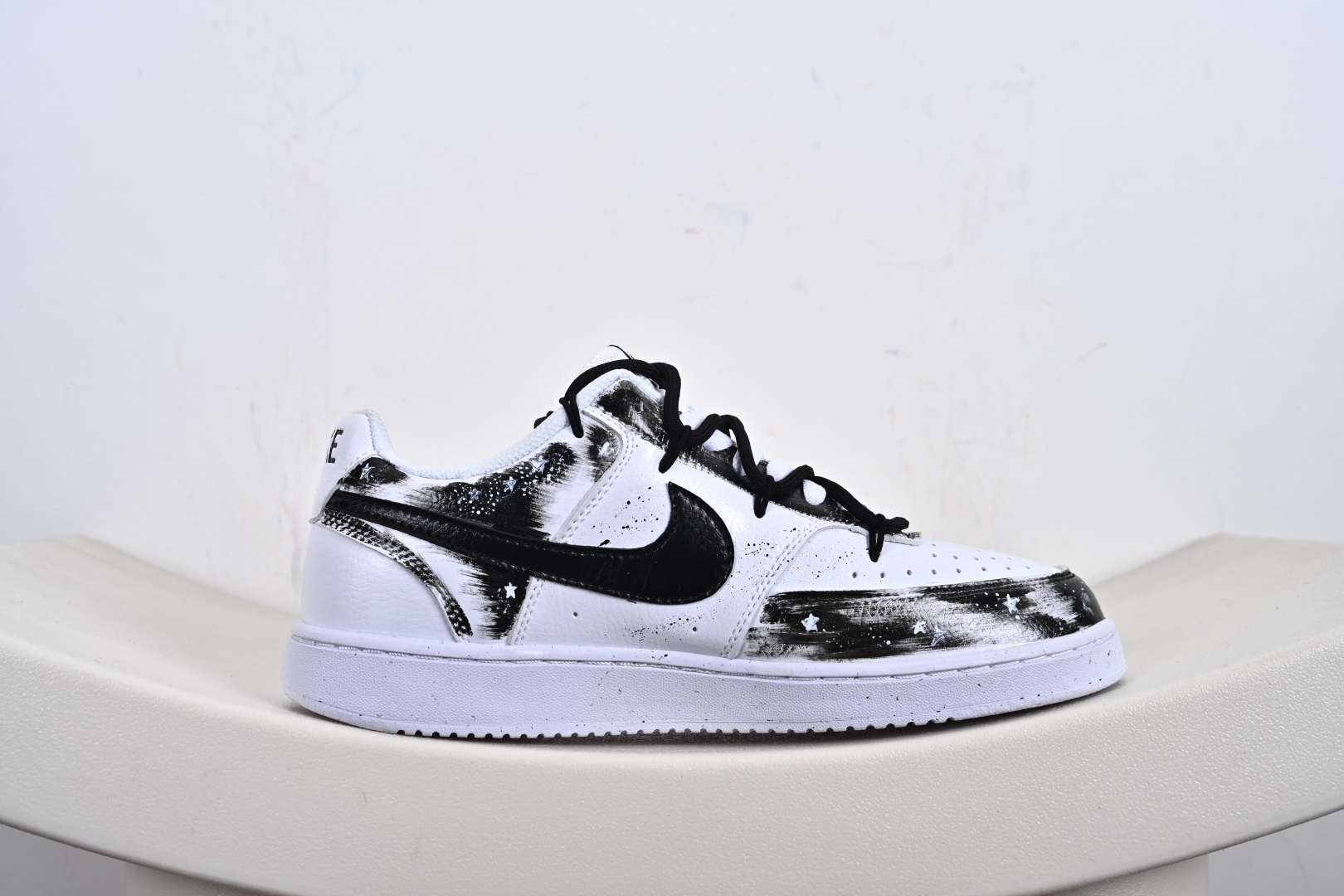 240 Nike Court Vision Low 手绘涂鸦休闲运动板鞋 纯原版本低帮百搭透气休闲运动板鞋 DH2987-101