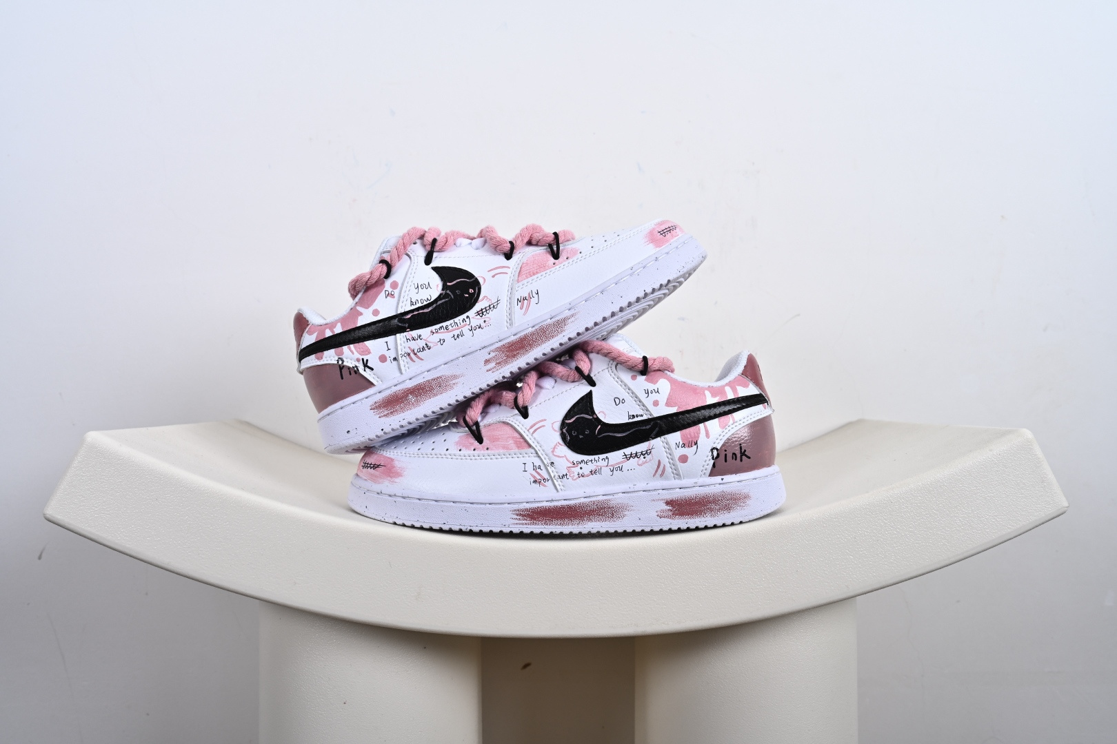 240 Nike Court Vision Low 手绘涂鸦休闲运动板鞋 纯原版本低帮百搭透气休闲运动板鞋 DH2987-101-Chinese UA Cheap High Quatity Brand Clothes Bags handbags Sneakers wholesale wholesaler seller from China Factory suppliers Fashion Clothing Shoes best Quality Beautiful Price 240 Nike Court Vision Low 手绘涂鸦休闲运动板鞋 纯原版本低帮百搭透气休闲运动板鞋 DH2987-101