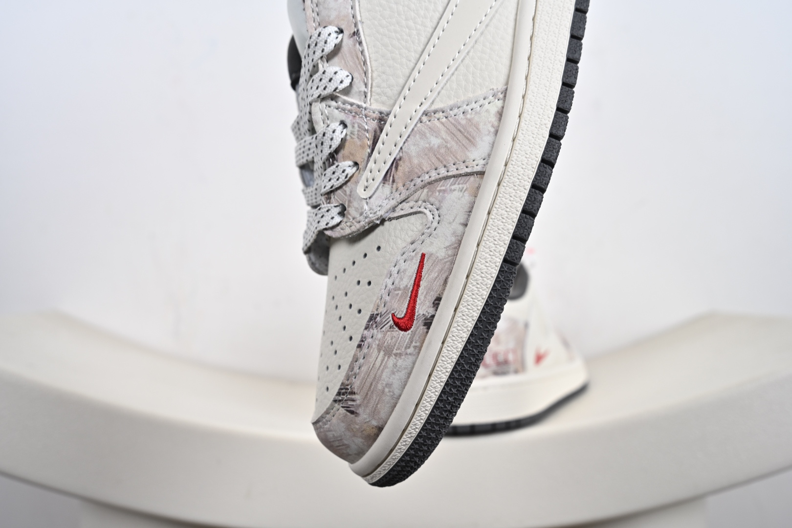 240 Travis Scott x Nike Air Jordan 1 Low 蛇年限定 XF8698-076-Chinese UA Cheap High Quatity Brand Clothes Bags handbags Sneakers wholesale wholesaler seller from China Factory suppliers Fashion Clothing Shoes best Quality Beautiful Price 240 Travis Scott x Nike Air Jordan 1 Low 蛇年限定 XF8698-076