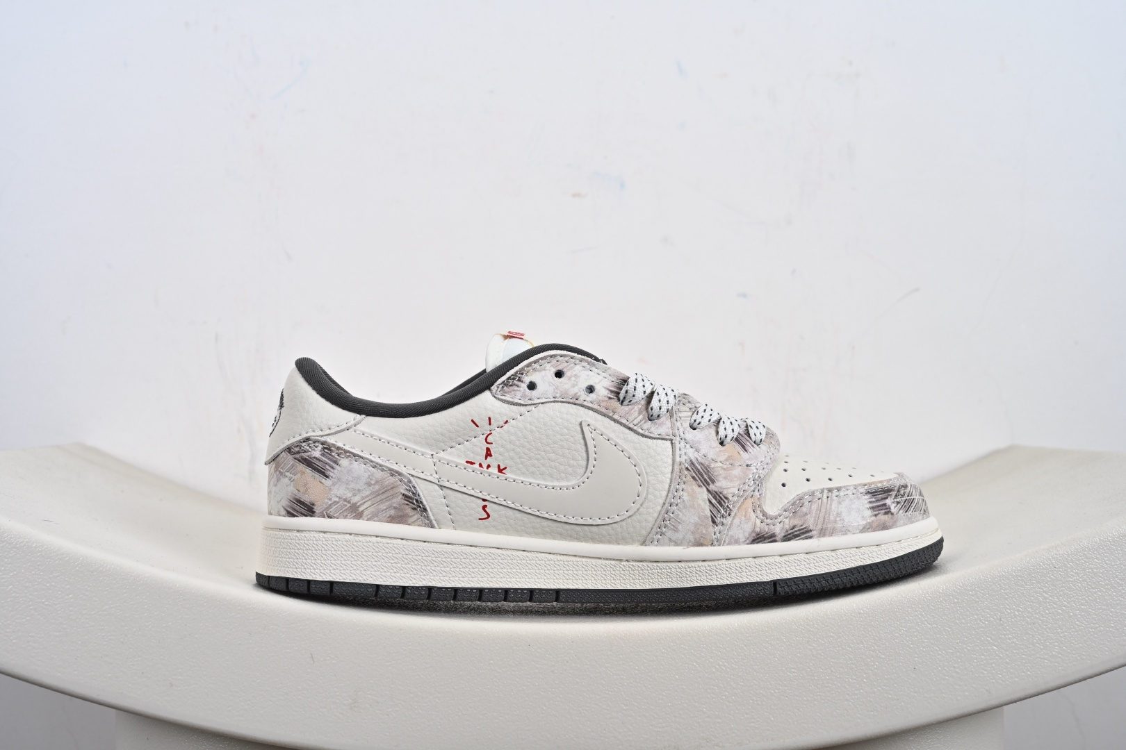 240 Travis Scott x Nike Air Jordan 1 Low 蛇年限定 XF8698-076-Chinese UA Cheap High Quatity Brand Clothes Bags handbags Sneakers wholesale wholesaler seller from China Factory suppliers Fashion Clothing Shoes best Quality Beautiful Price 240 Travis Scott x Nike Air Jordan 1 Low 蛇年限定 XF8698-076