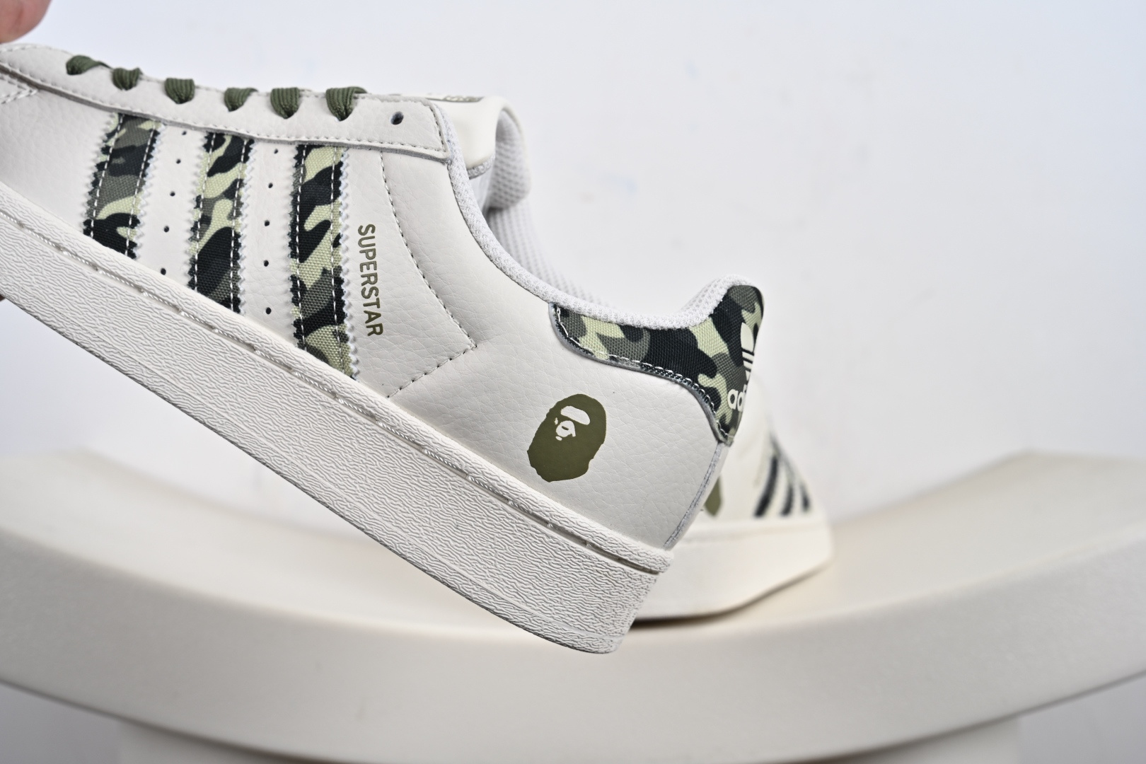 220 AD Originals Superstar x Louis Vuitton SD6802