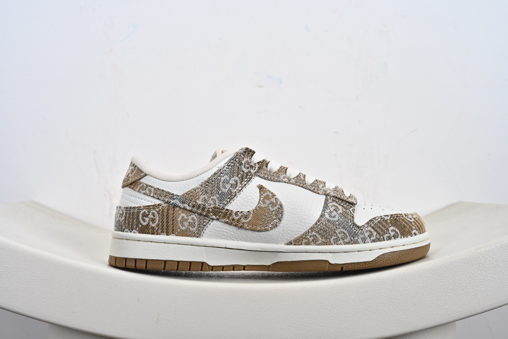 260 Nk SB Dunk Low 周年高端定制 低帮休闲板鞋 AG3702-854-Chinese UA Cheap High Quatity Brand Clothes Bags handbags Sneakers wholesale wholesaler seller from China Factory suppliers Fashion Clothing Shoes best Quality Beautiful Price 260 Nk SB Dunk Low 周年高端定制 低帮休闲板鞋 AG3702-854