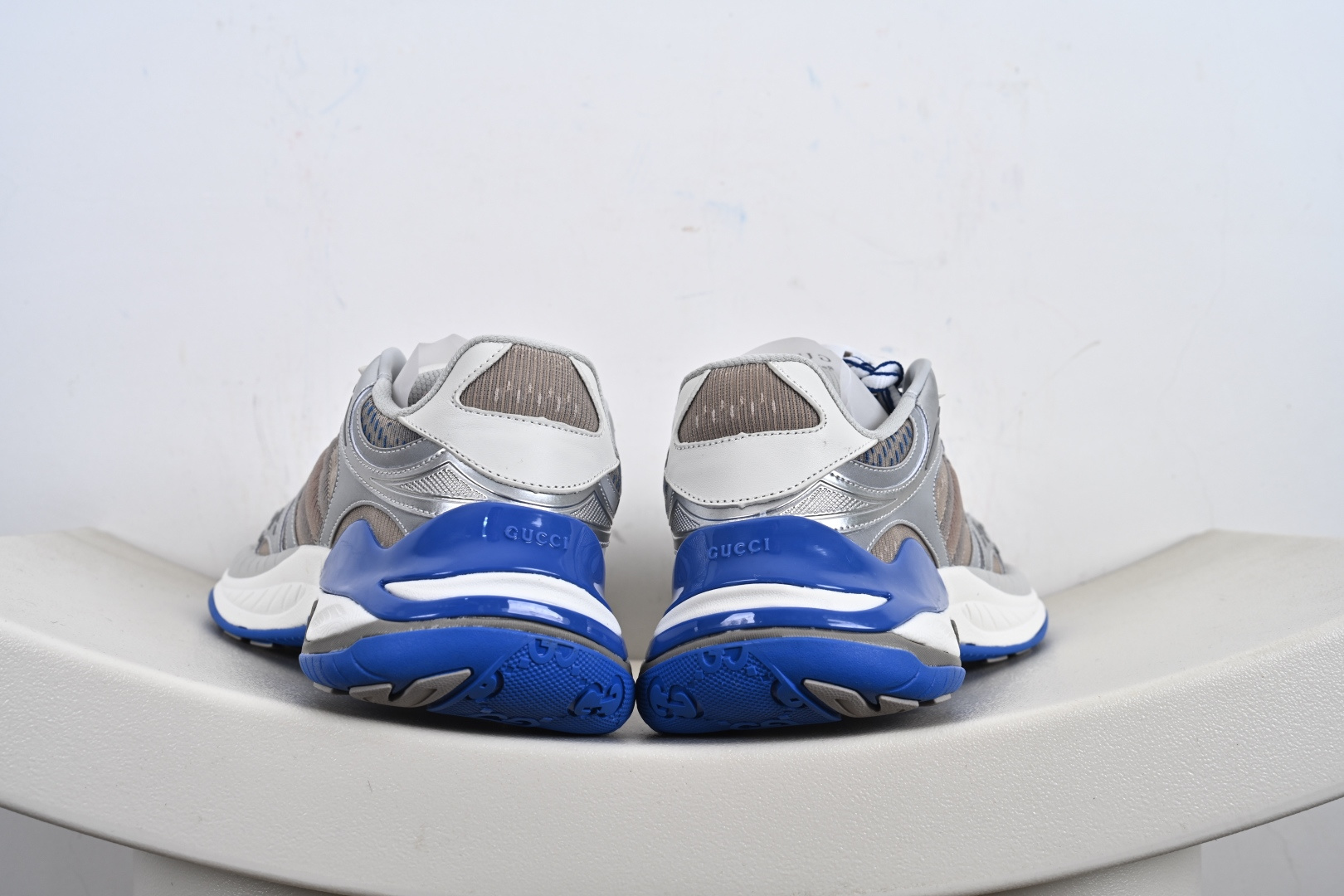 360 GUCCI 2.0 古驰 圆头抽绳 高奢百搭休闲男女士运动鞋 明星同款缓震慢跑鞋 814040 FAD5T 8753