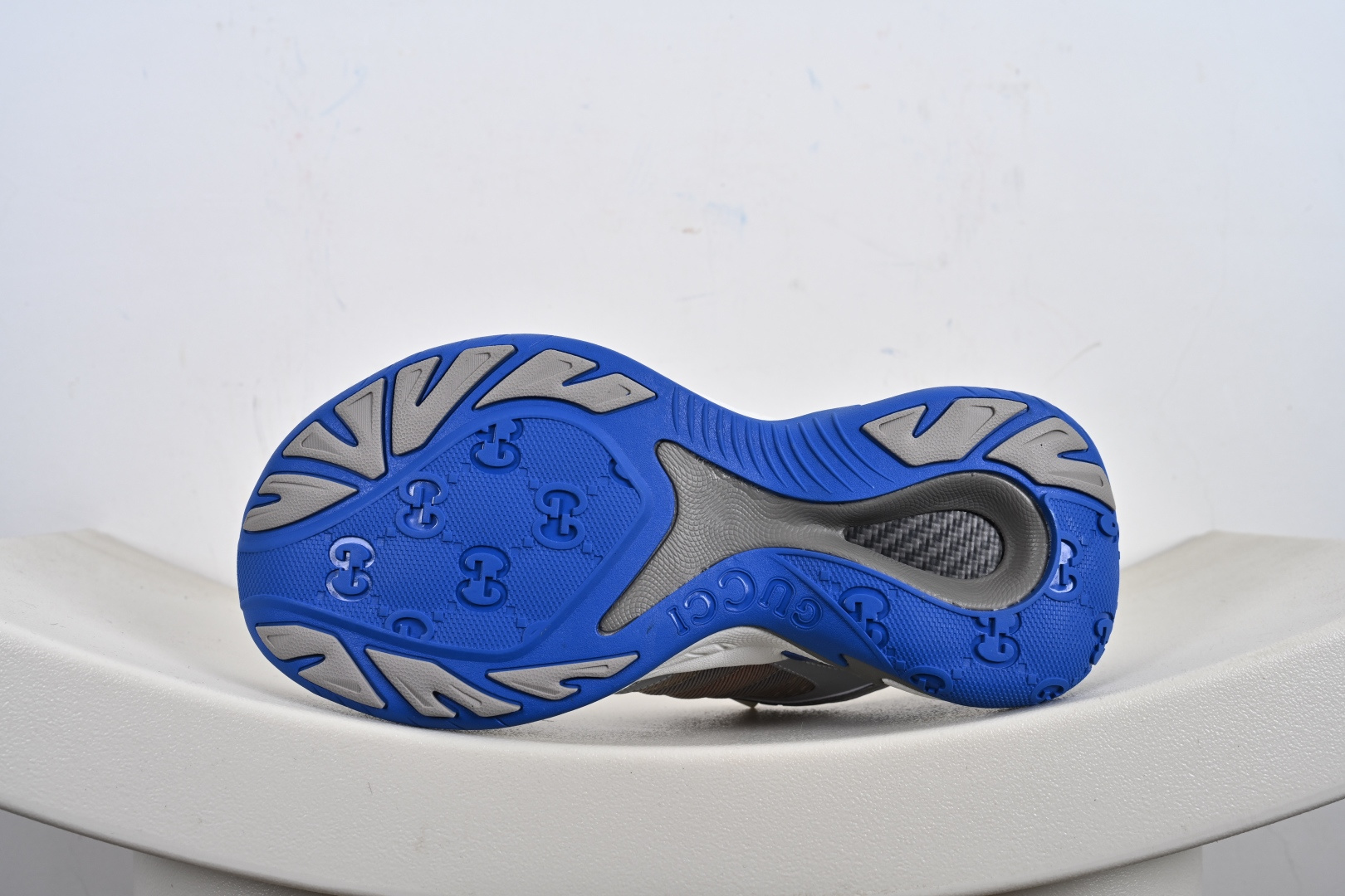 360 GUCCI 2.0 古驰 圆头抽绳 高奢百搭休闲男女士运动鞋 明星同款缓震慢跑鞋 814040 FAD5T 8753