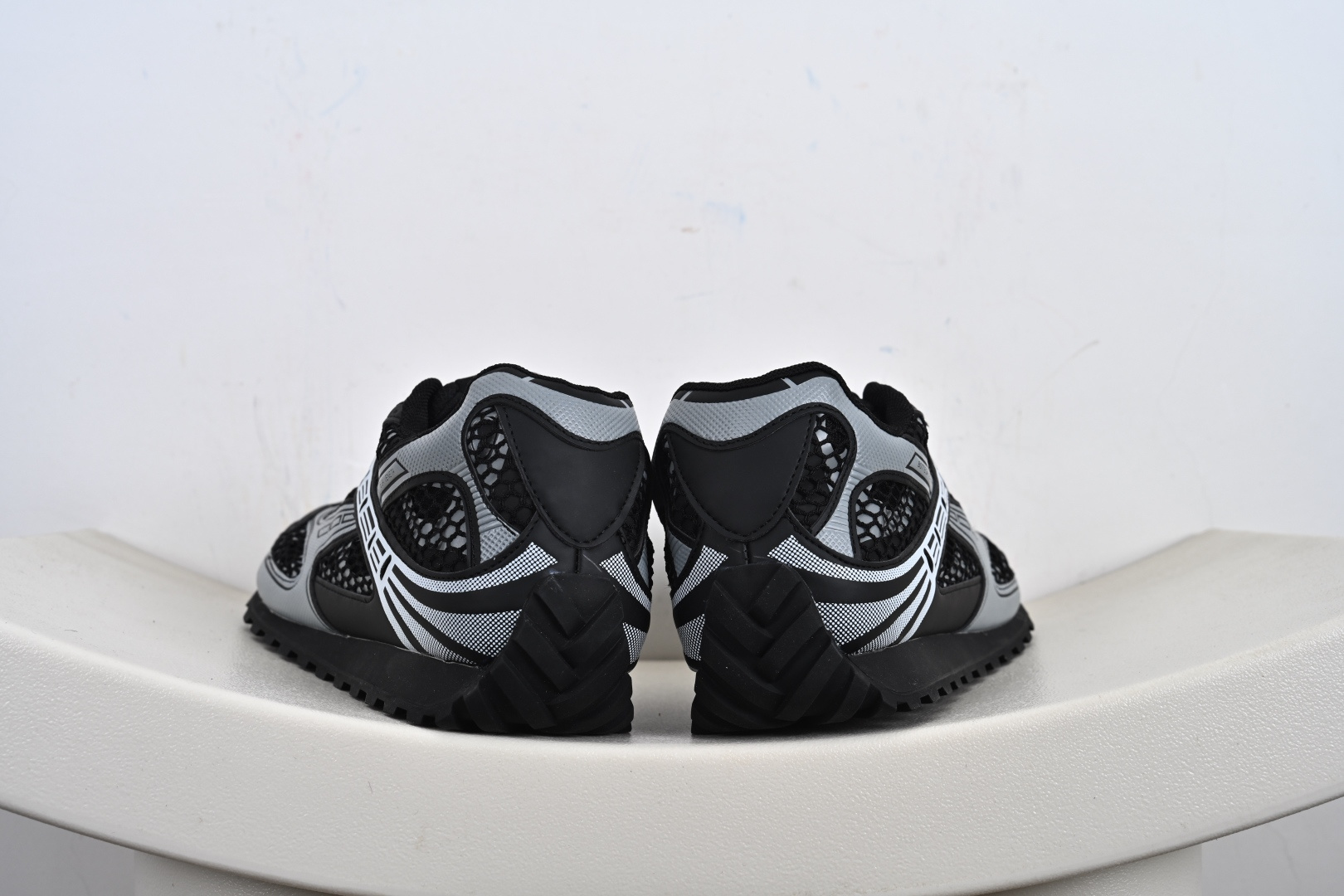 280 Bottega Veneta葆蝶家 Orbit