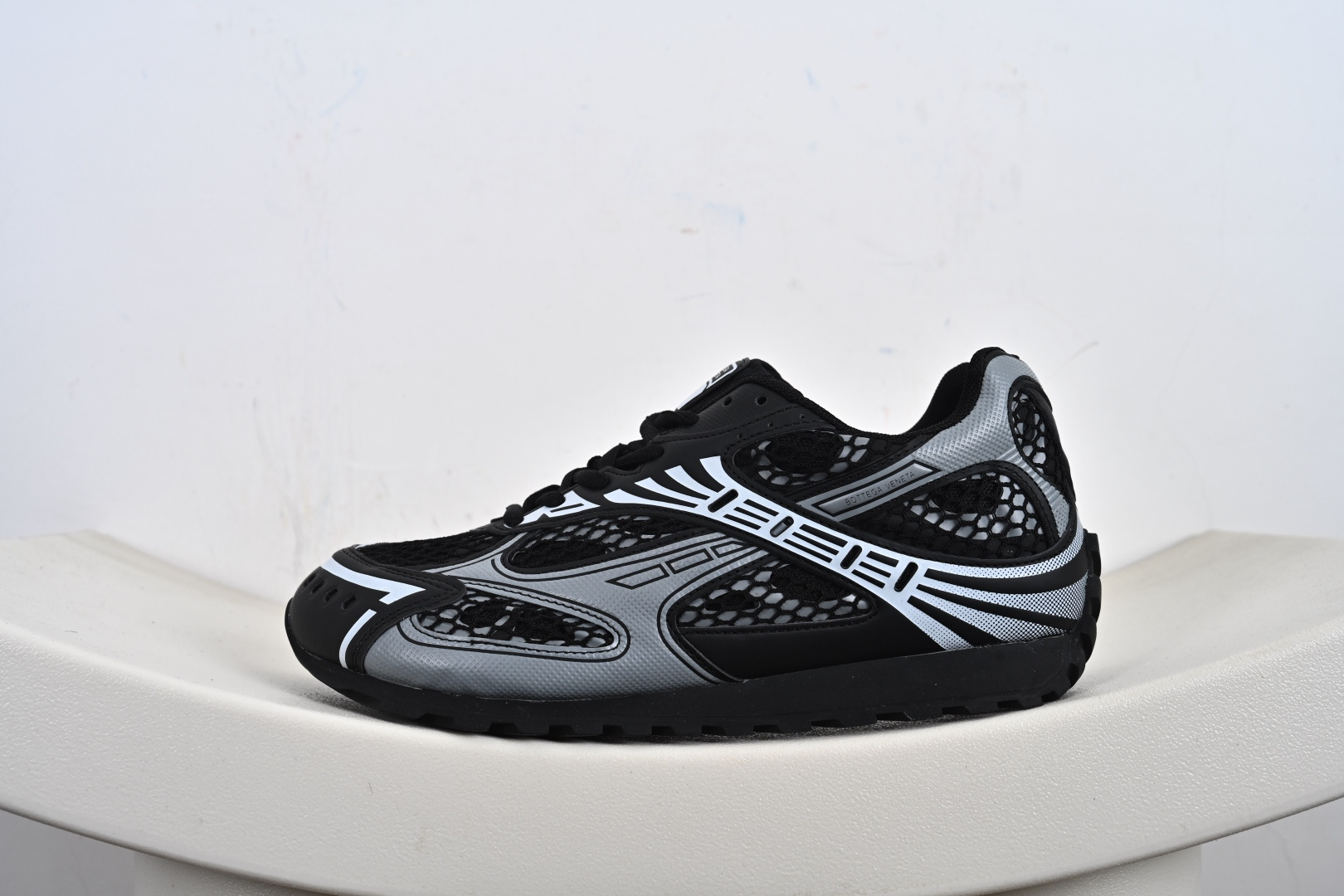 280 Bottega Veneta葆蝶家 Orbit