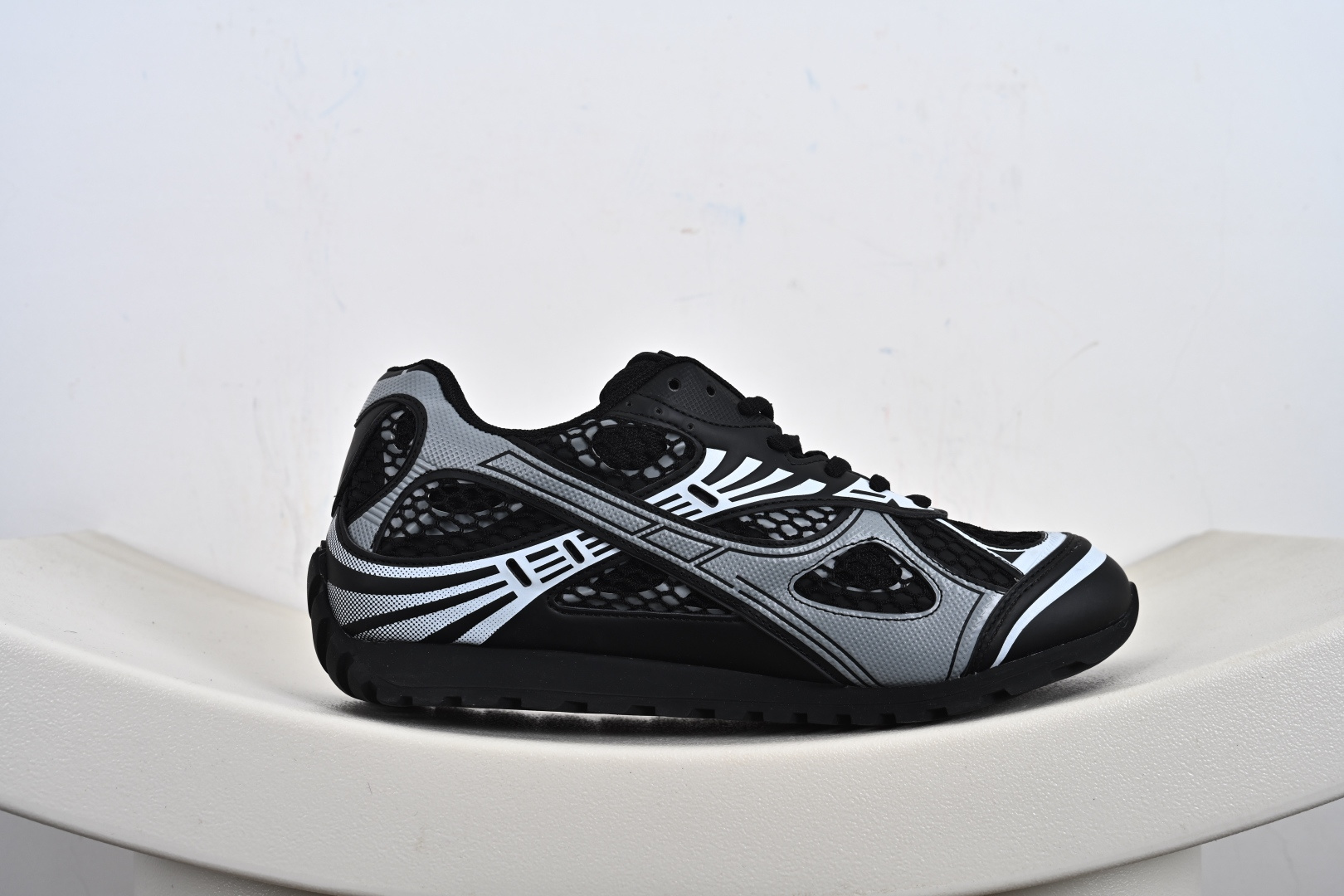 280 Bottega Veneta葆蝶家 Orbit