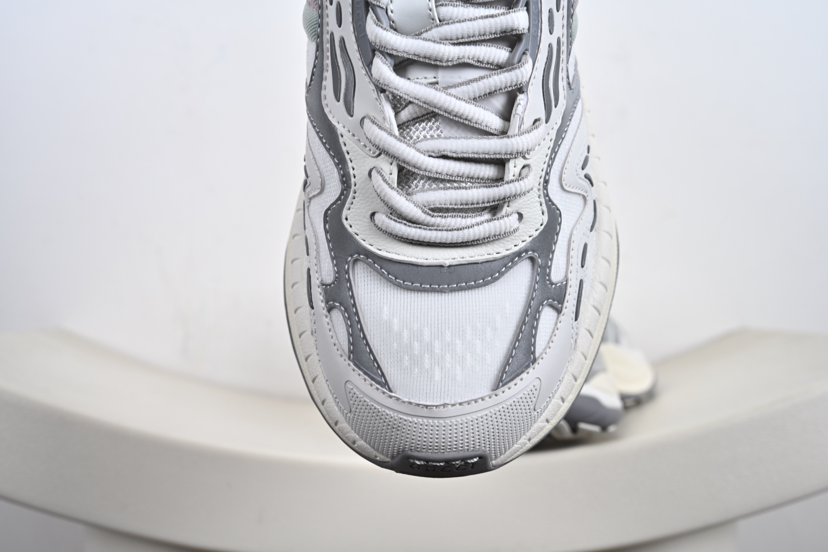 360 GUCCI 2.0 古驰 圆头抽绳 高奢百搭休闲男女士运动鞋 明星同款缓震慢跑鞋 814040 FAD5T 8753