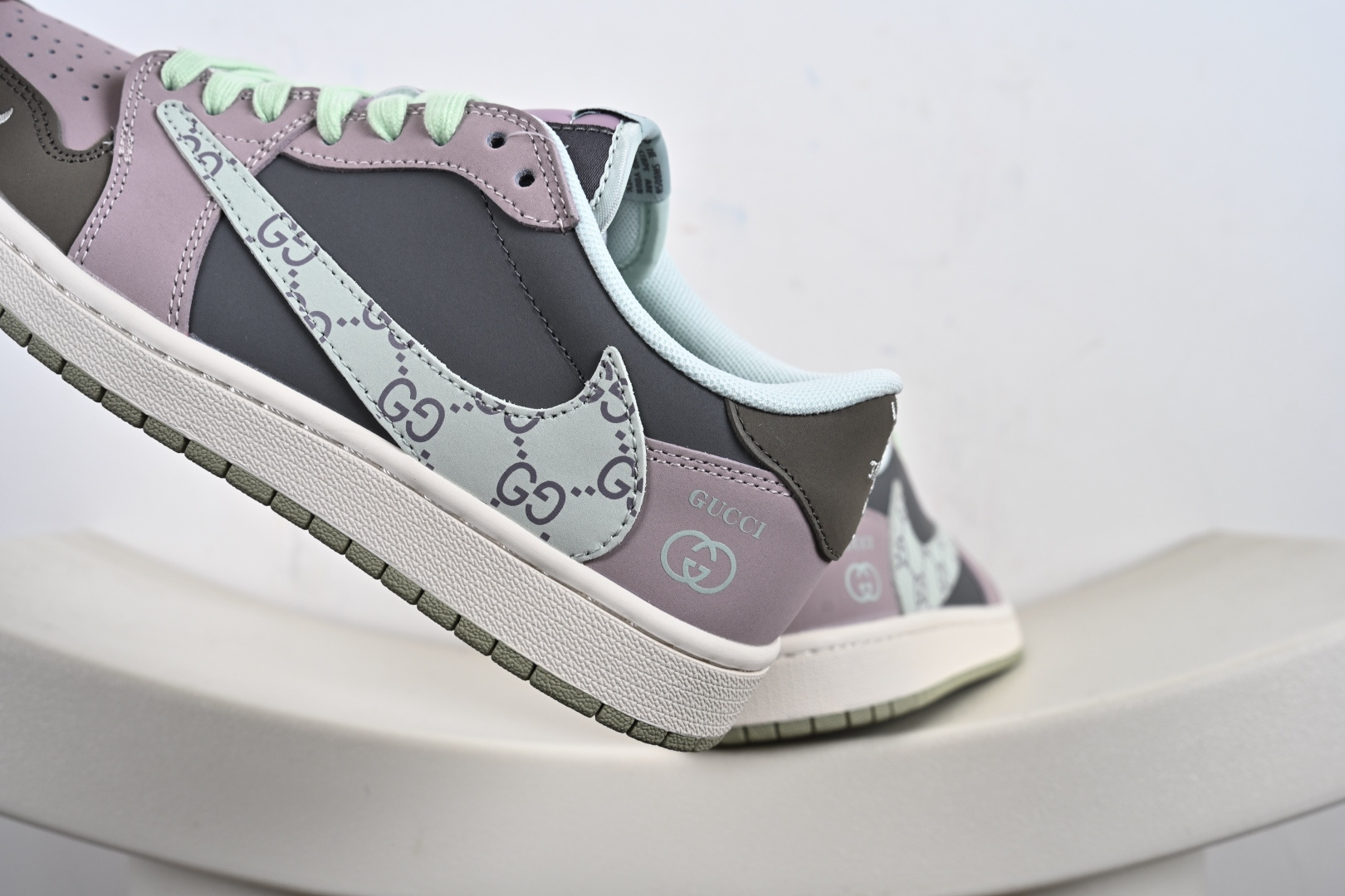 240 Travis Scott x Nike Air Jordan 1 Low x Balenciaga Air Jordan 1 Low 反转白灰蓝小钩倒钩 XD1568-105