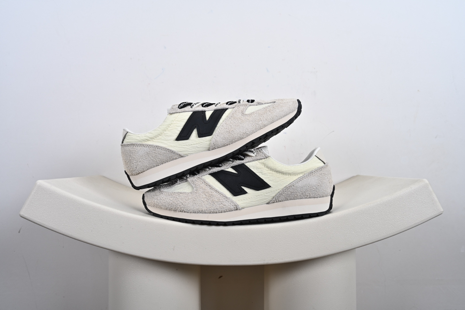 200 纯原 New Balance NB 471系列 471鞋款特别附赠两双带有品牌标识的限定配色鞋带 U471AA