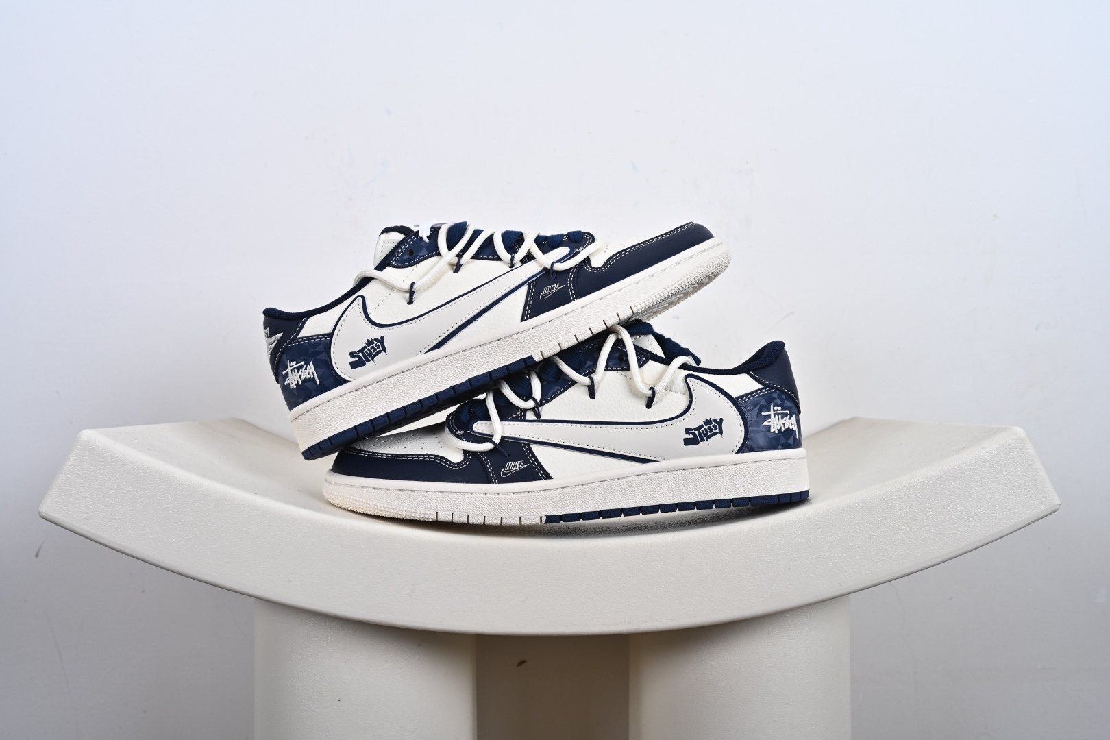 280 Travi Scott x Fragment Design x Air Jordan 1 Low OG SP AJ1 低帮文化休闲板鞋 DM7866-078