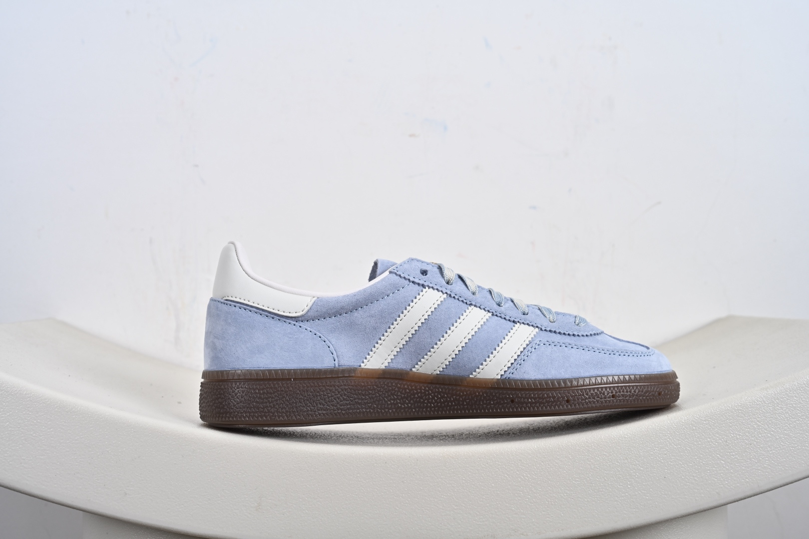 170 Adidas Handball Spezial 阿迪达斯经典款牛皮复古休闲板鞋 白蓝生胶 KI5933