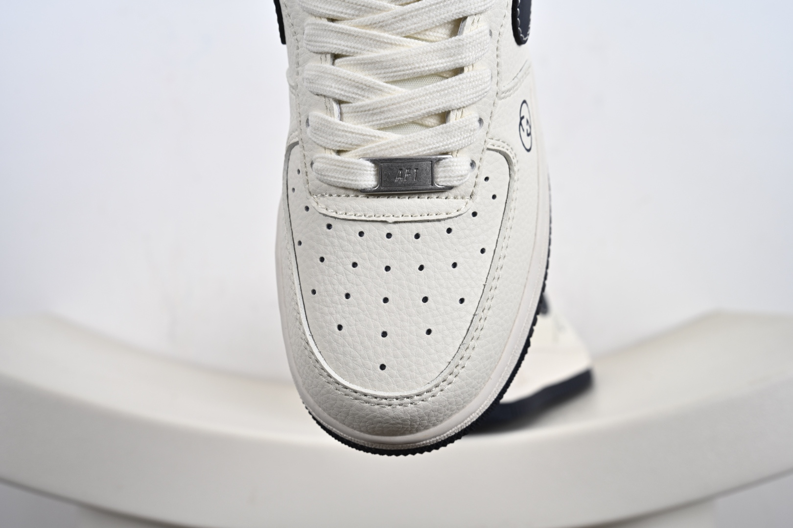 240 Nike Air Force 1 Low SC9207-529