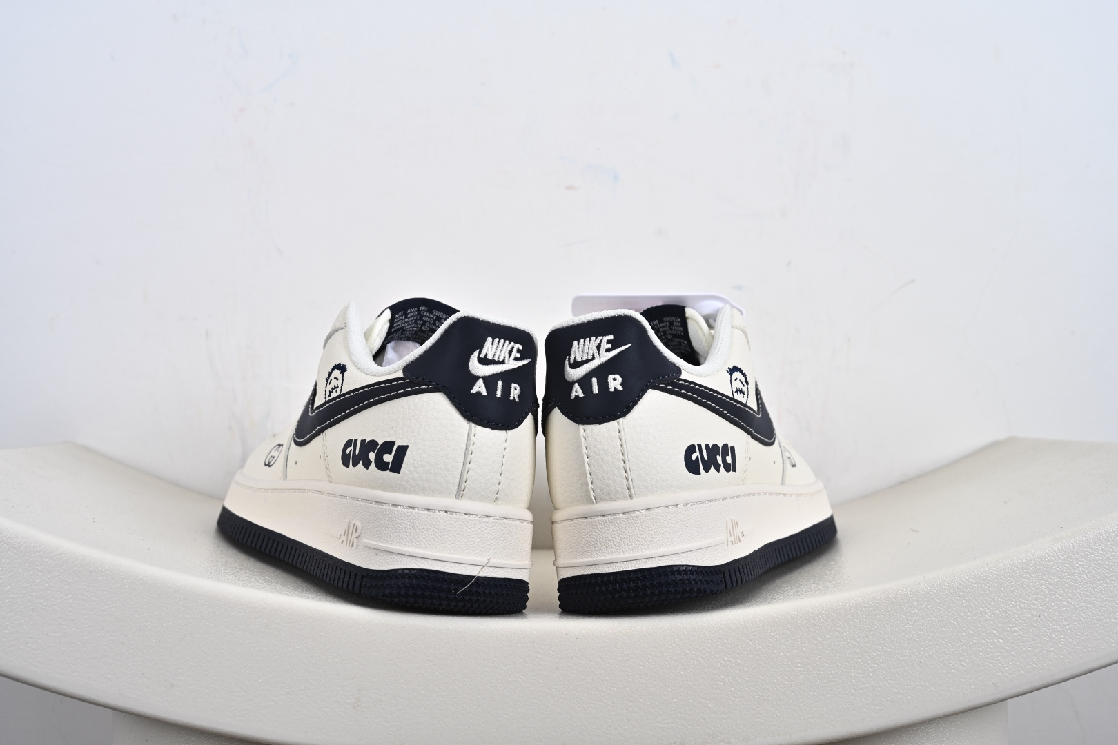 240 Nike Air Force 1 Low SC9207-529