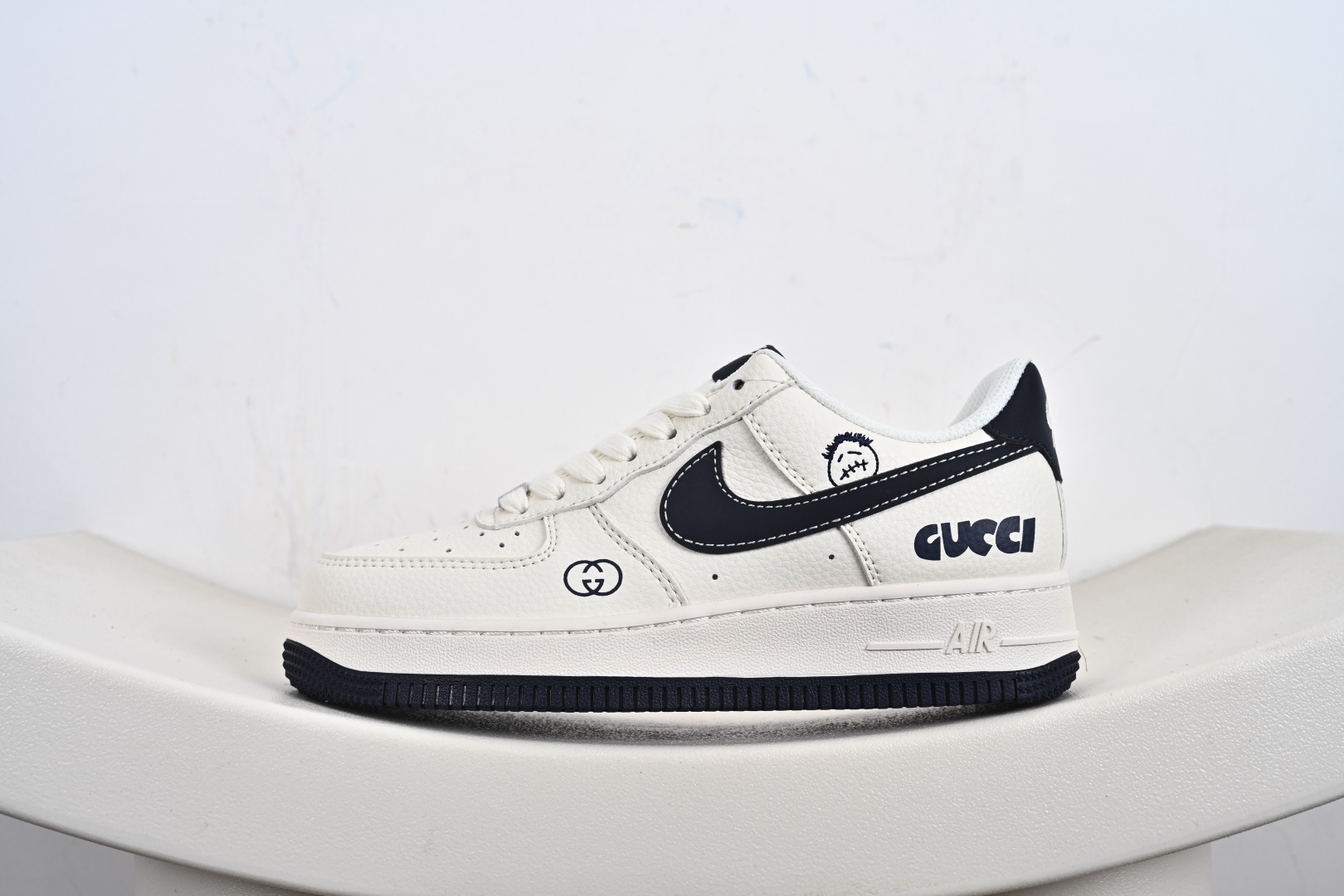 240 Nike Air Force 1 Low SC9207-529