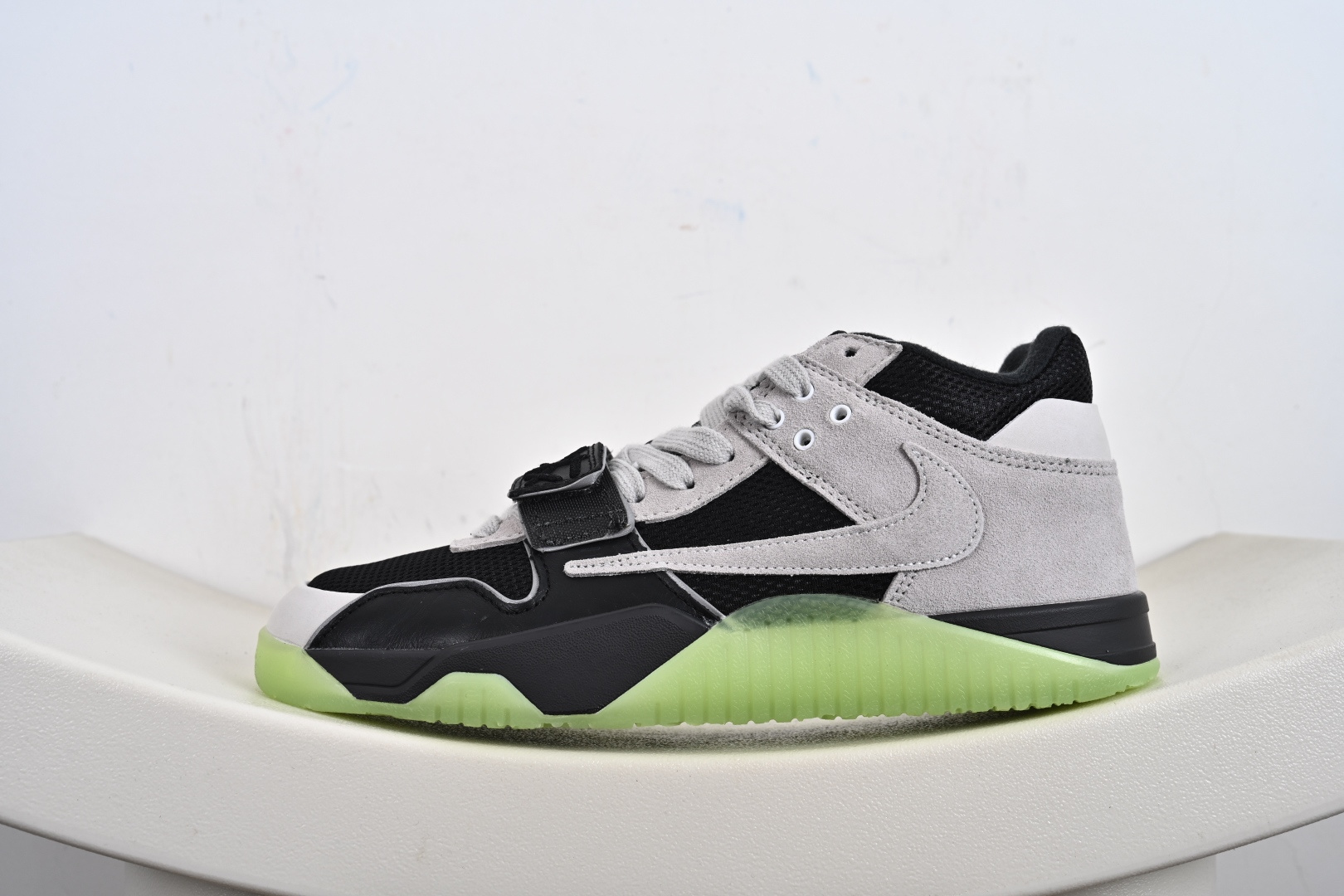 240 Chase B x Travis Scott x Jordan Jumpman Jack TR AJ1 乔1联名倒勾 IH7971-001